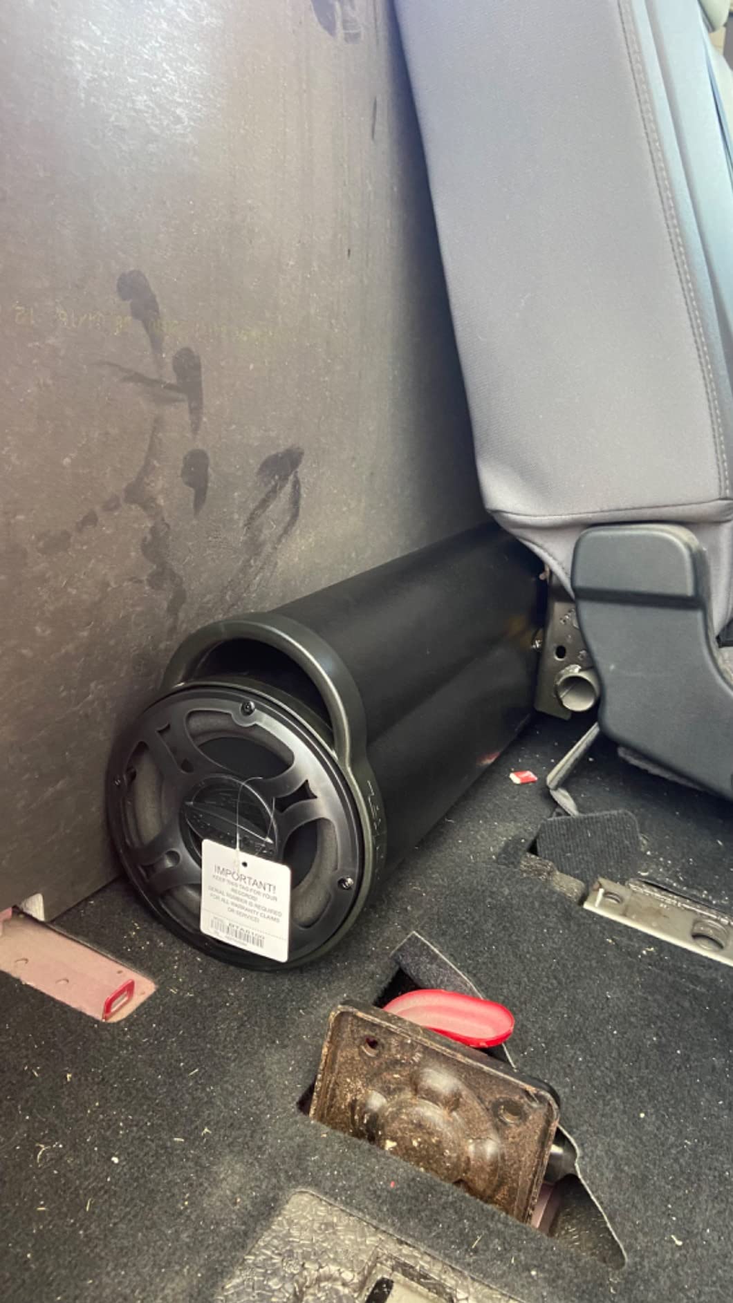 Bazooka BTA6100 BT Series 6-Inch 100-Watt Amplified Tube Subwoofer customer photo 2