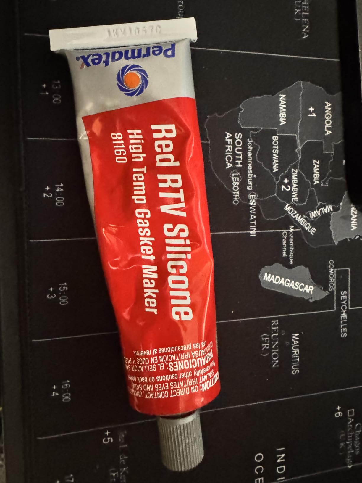 Oregon Permatex 81160 High-Temp Red RTV Silicone Gasket, 3 oz. customer photo 2
