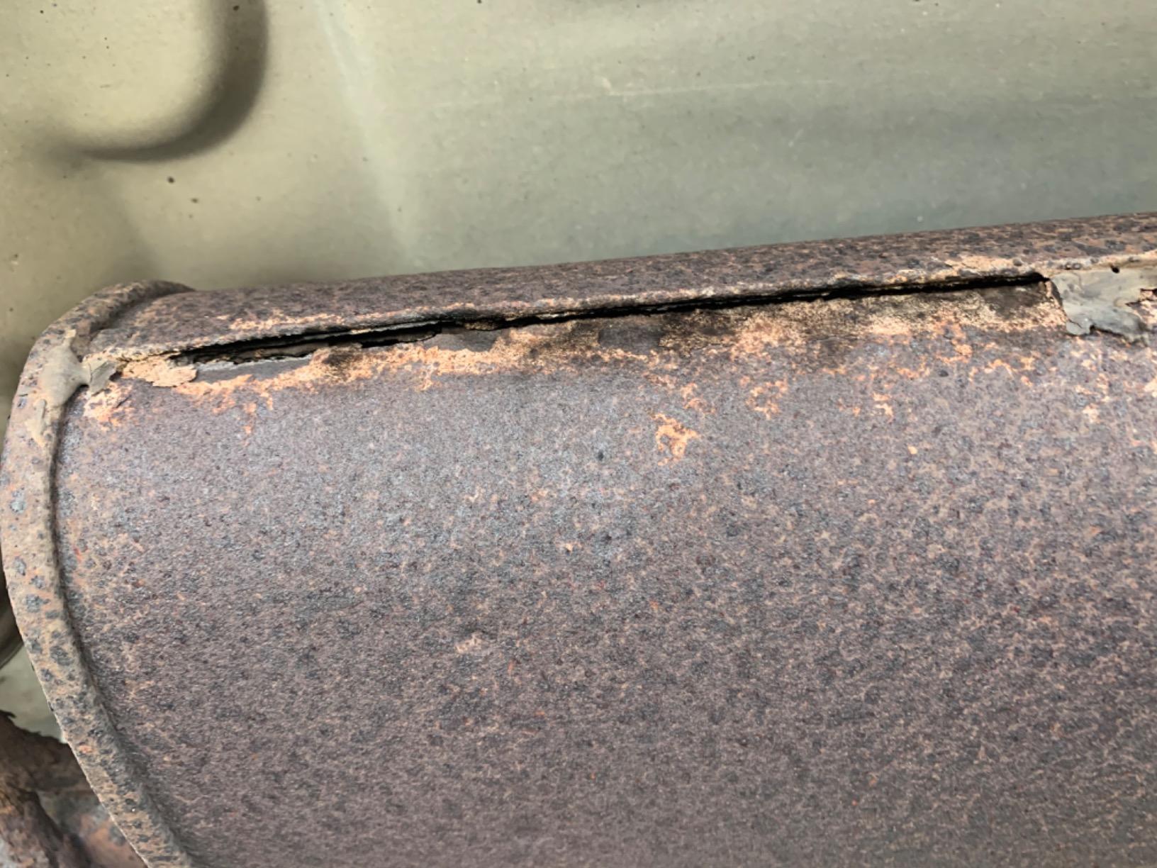 Permatex 80333 Muffler and Tailpipe Putty, 4 oz. customer photo 1