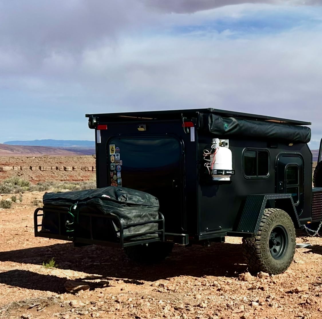 ROLA 59102 Wallaroo Cargo Bag, Rainproof, Expandable Hitch Tray Carrier, Black customer photo 2