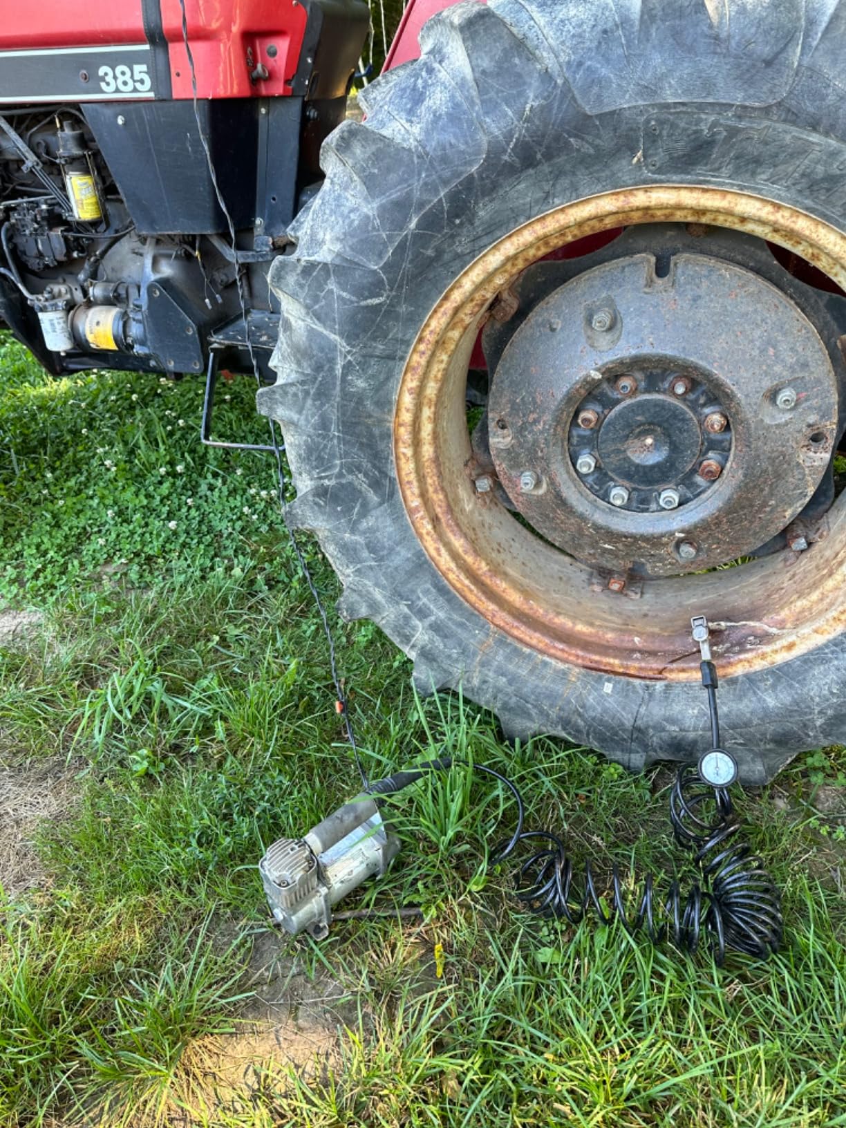 VIAIR 300P - 30033 Tire Inflator Portable Offroad Air Compressor for Truck & SUV, 12V On/Off Road Tire Pump Air Compressor Portable Heavy Duty 150 PSI customer photo 2