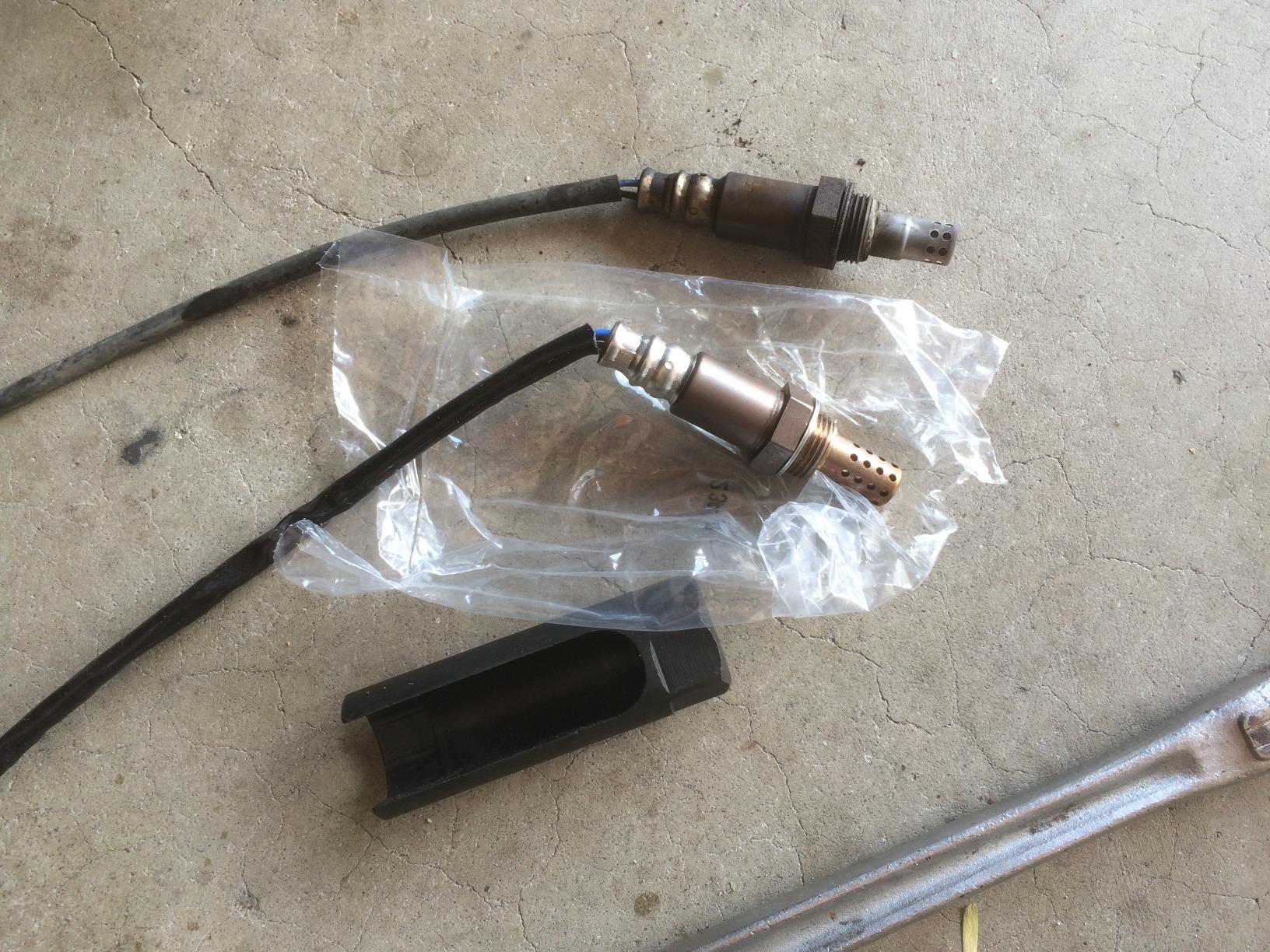 Denso Oxygen (O2) Sensor - 234-4797 (Fits 2004-2008 Acura TSX and 2003-2007 Honda Accord Vehicles) customer photo 2