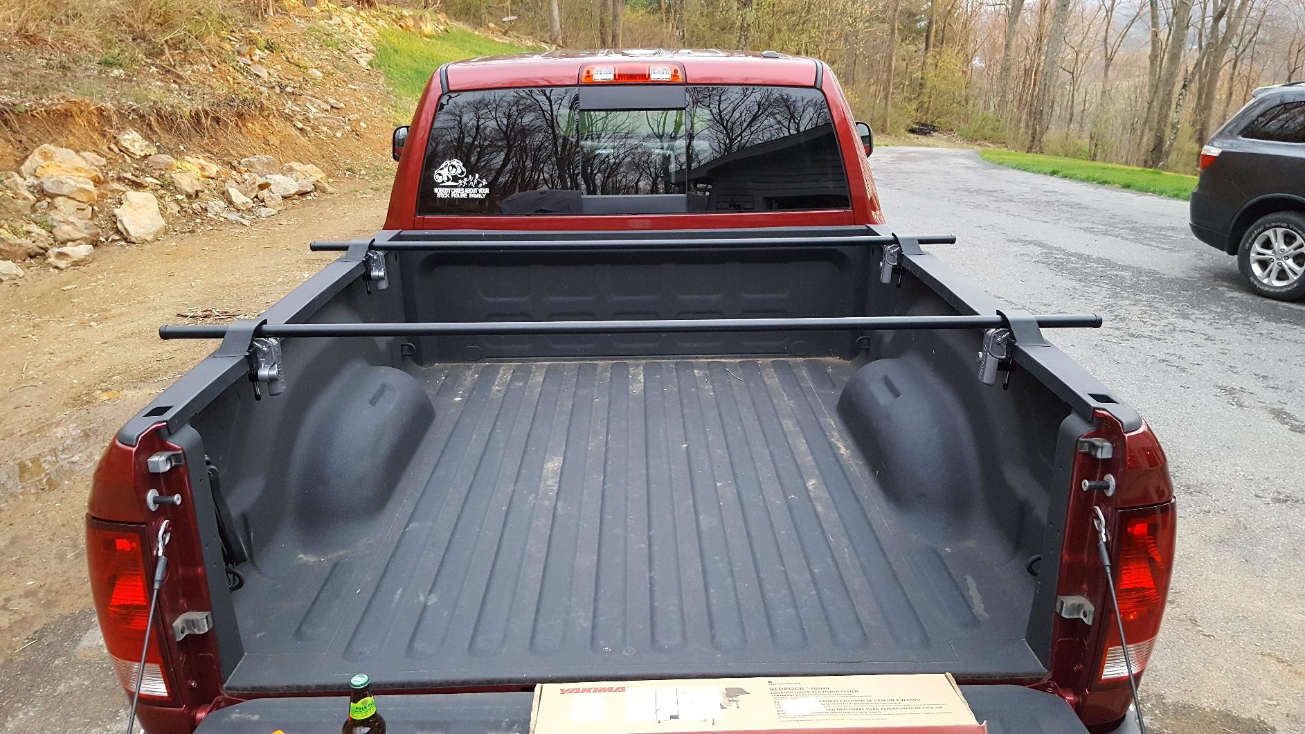 YAKIMA RoundBar Crossbars for Roof Rack Systems, Set of 2 customer photo 2