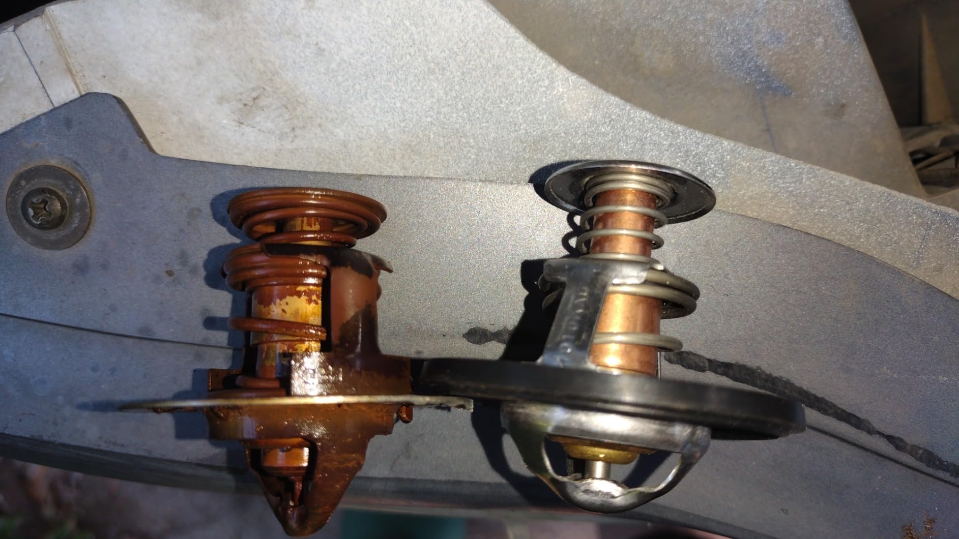 MotoRad 2065-180 High Performance Thermostat customer photo 1