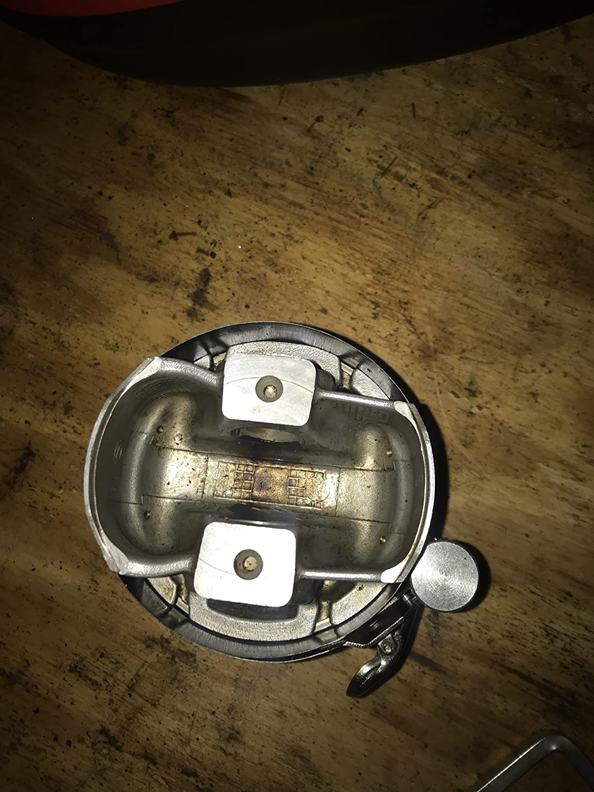 Powerbuilt Piston Ring Compressor, 2 Inch to 5 Inch Diameter, Compress Pistons, Ratcheting Lock, Release Lever, Slide into Cylinder - 648433 customer photo 2