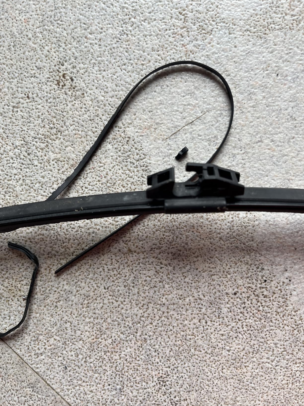 Trico Exact Fit 11 Inch Rear Wiper Blade - Fits Select Chevrolet, Hyundai, Jeep, Kia, Toyota customer photo 2