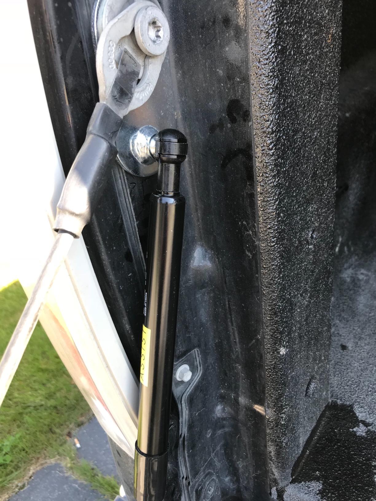 Dee Zee DZ43200 Tailgate Assist fits 2004-2014 Ford F150 & Lincoln Mark LT customer photo 1