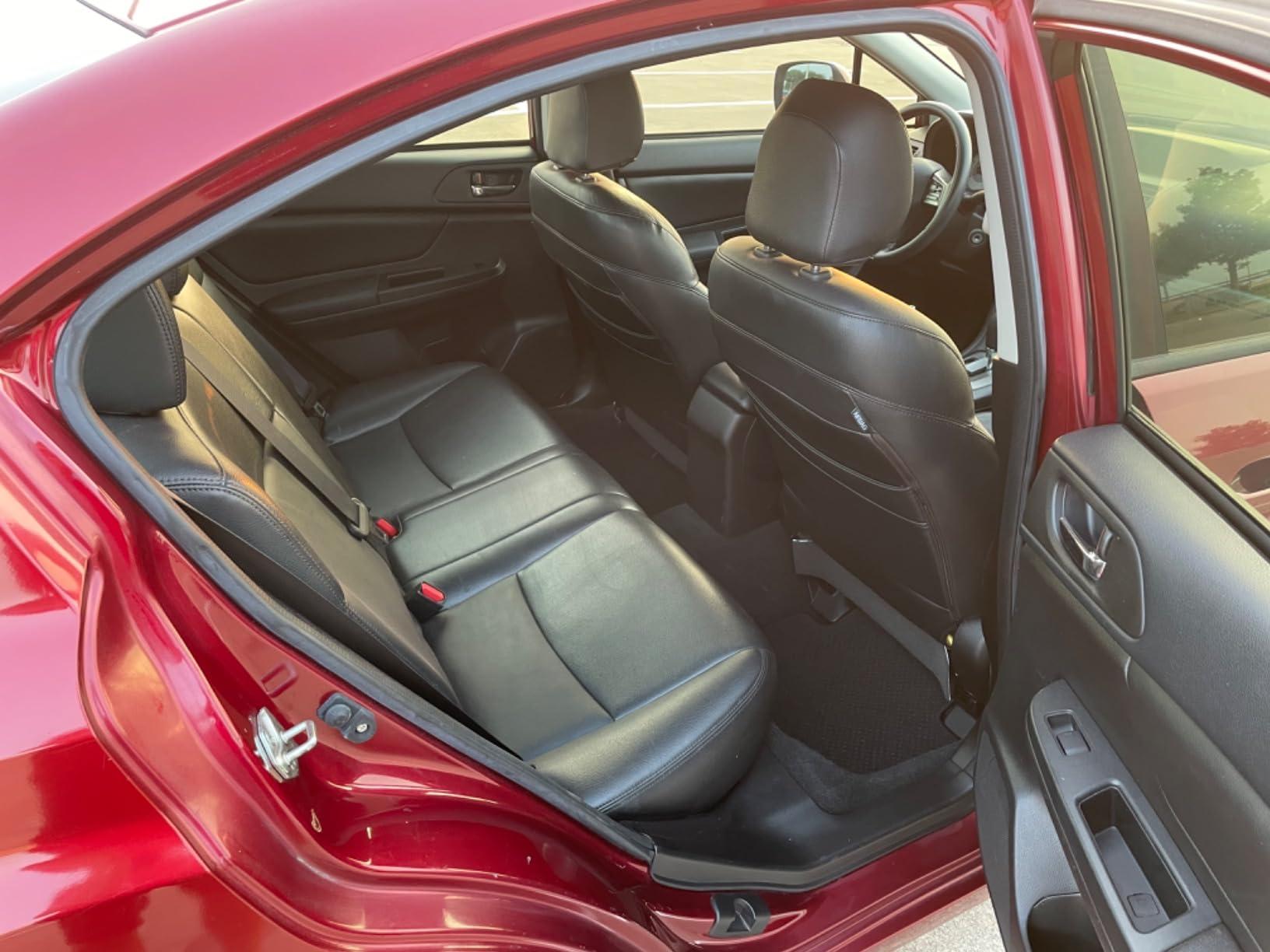 Chemical Guys SPI_208 Colorless and Odorless Leather Cleaner - 1 Gallon - Works on Natural, Synthetic, Pleather, Faux Leather customer photo 1