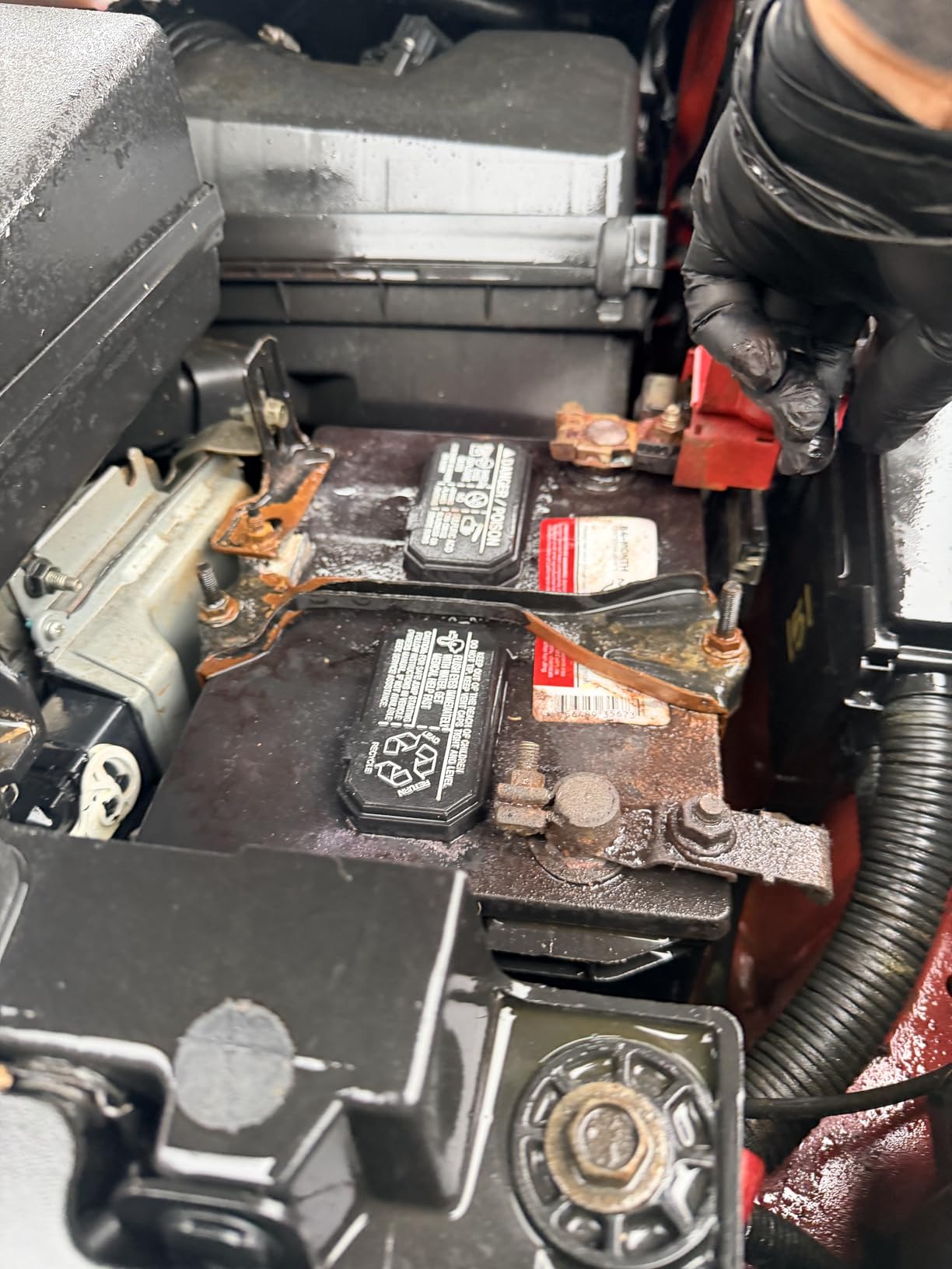 NOCO E404 12.25 Oz Battery Terminal Cleaner Spray and Corrosion Cleaner with Acid Detector customer photo 2