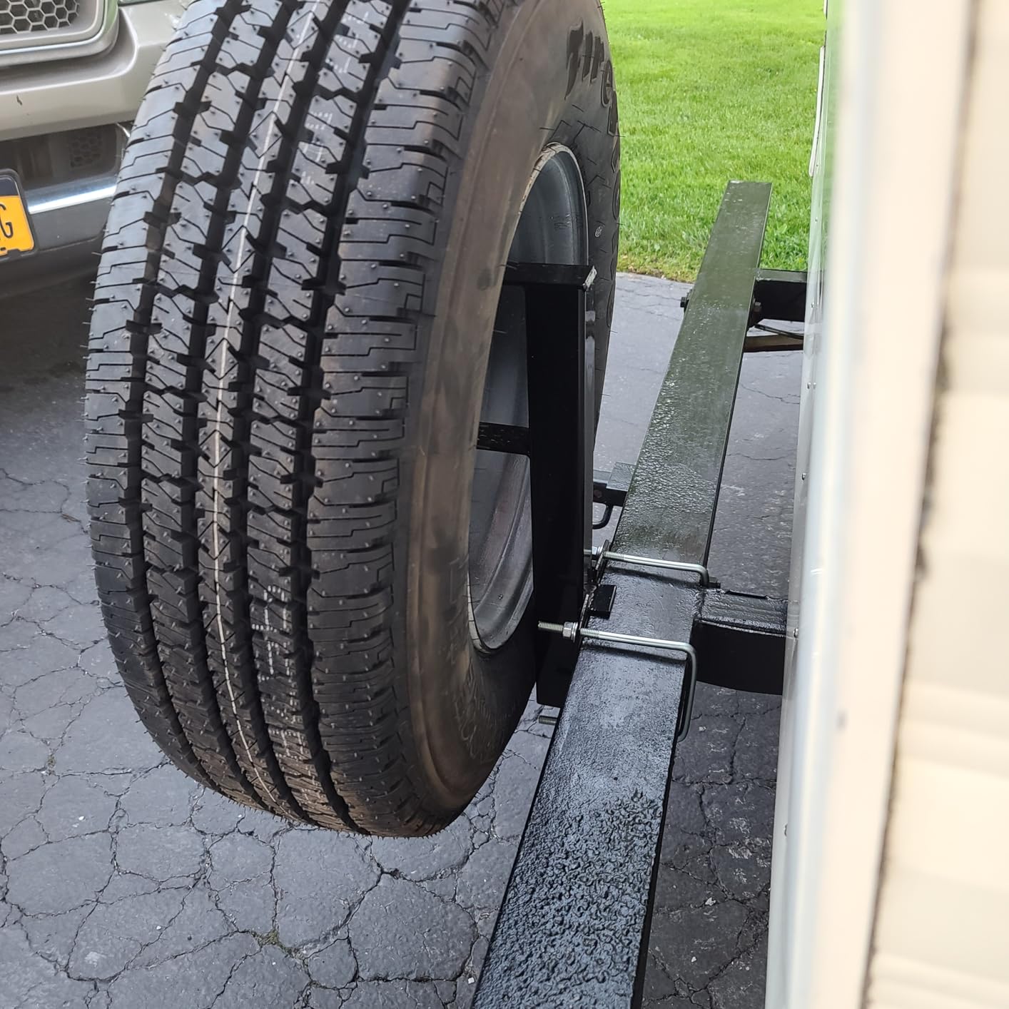Stromberg Carlson TR-1 Rigid Spare Tire Carrier for for 4