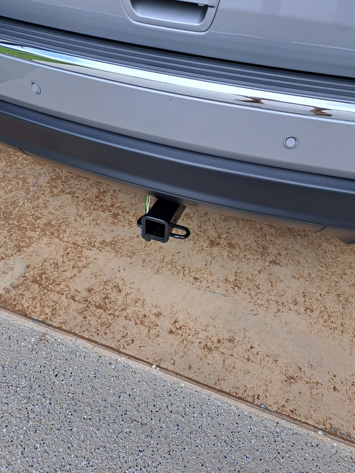 CURT 13065 Class 3 Trailer Hitch, 2-Inch Receiver, Fits Select Jeep Grand Cherokee WK2 customer photo 1
