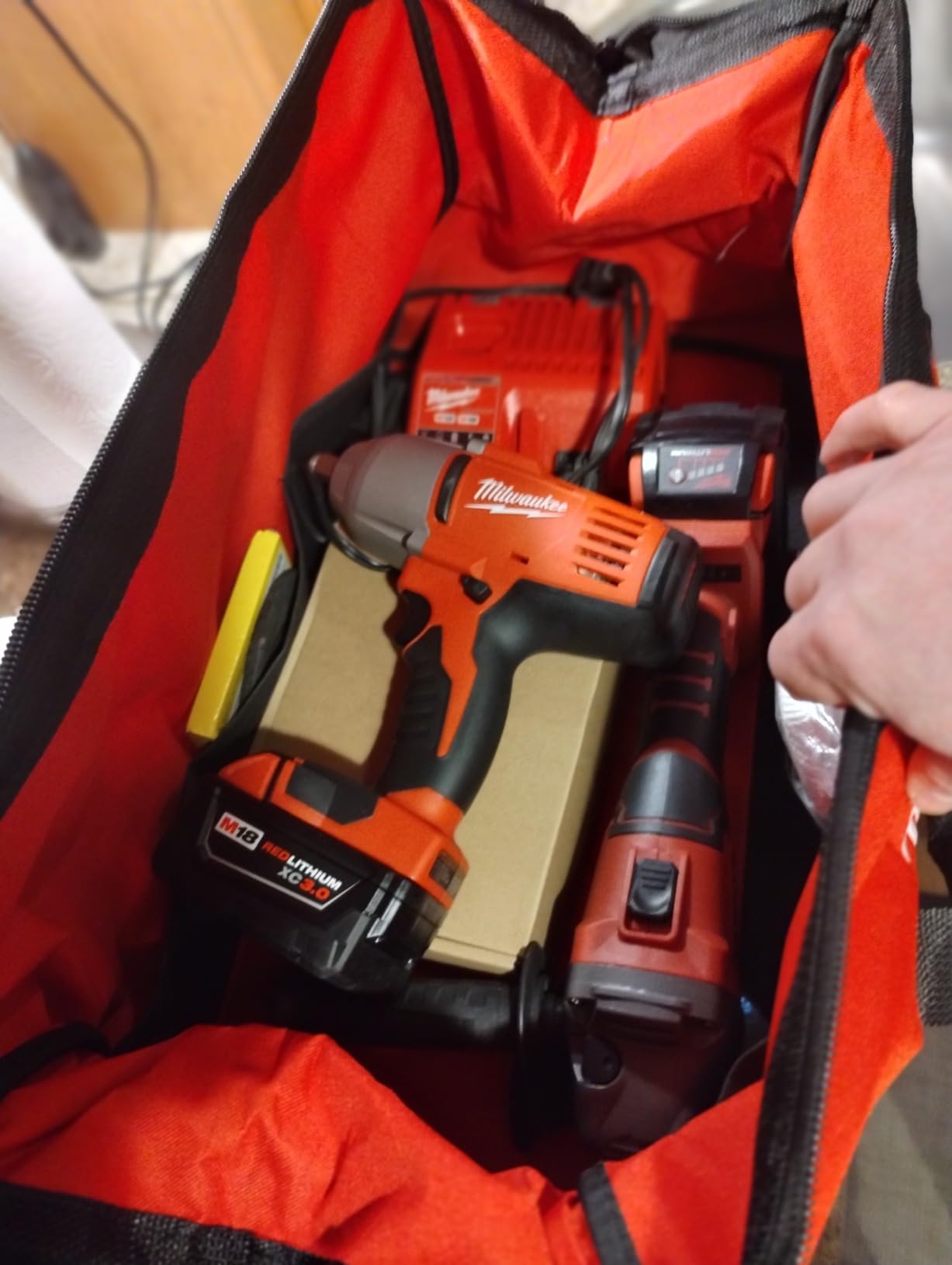 Milwaukee 17 Inch Heavy Duty Canvas Tool Bag with 6 Interior Pockets, Reinforced Bottom, and Strap Ring (Shoulder Strap Not Included) customer photo 2