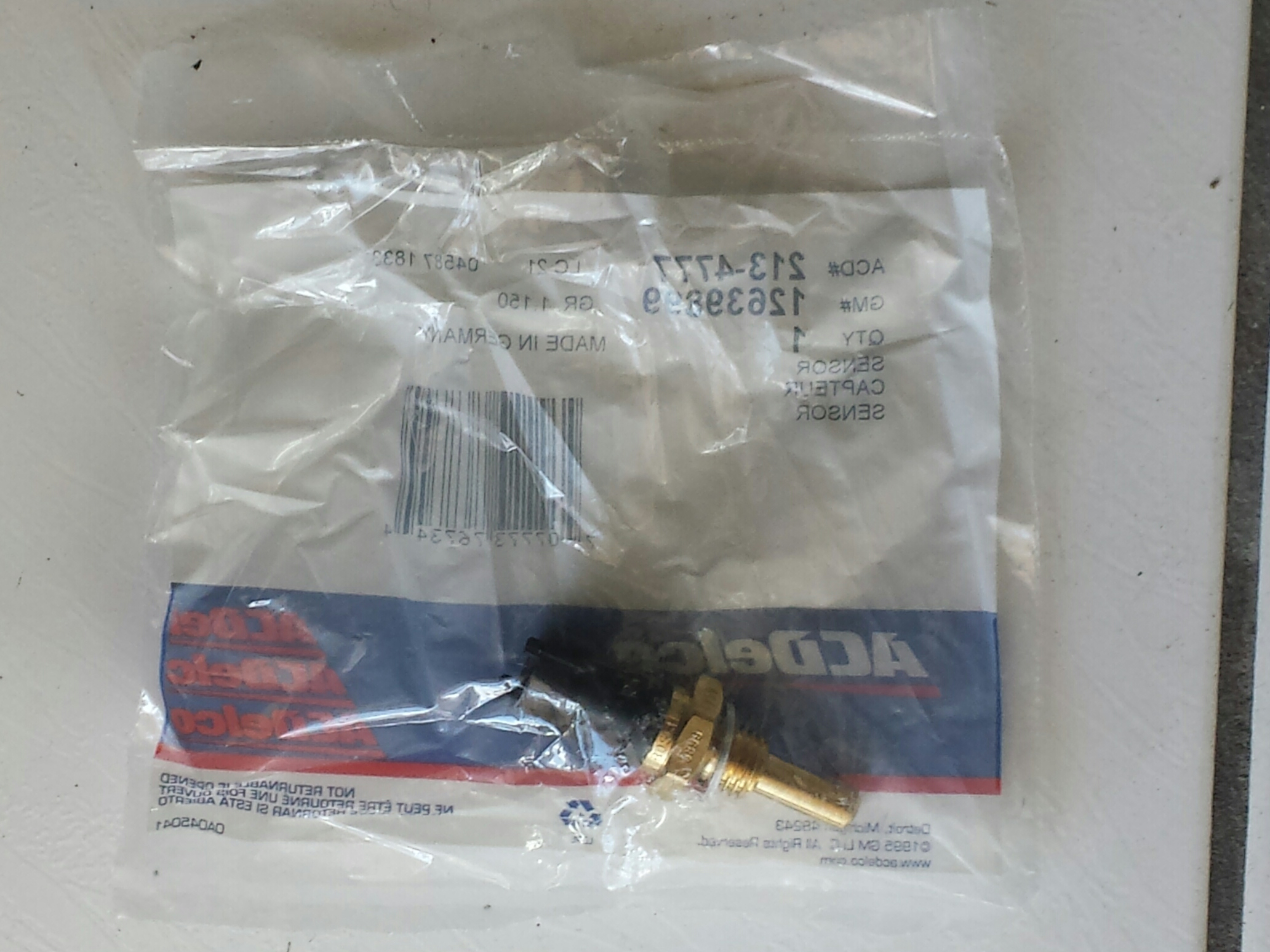 GM Genuine Parts 213-4777 (12639899) Engine Coolant Temperature Sensor customer photo 2