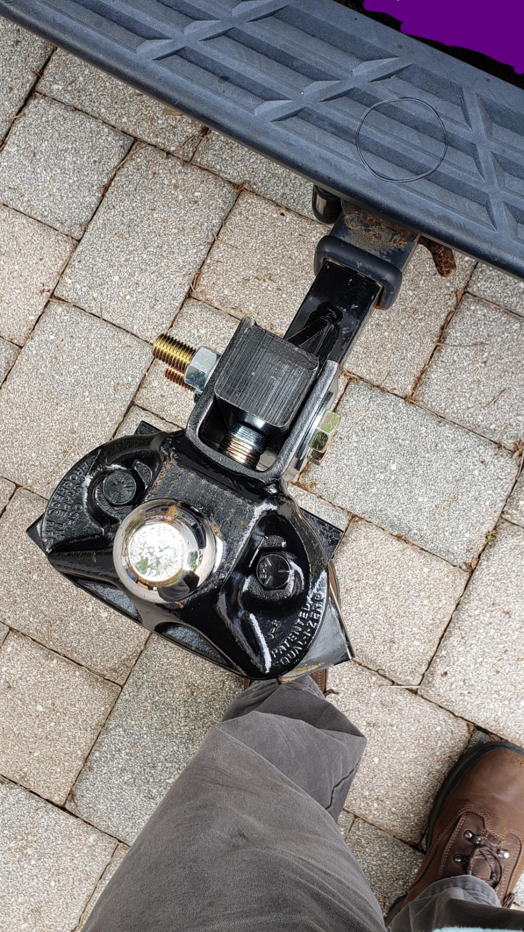 Equal-i-zer 4-point Sway Control Hitch, 12,000 Lbs Trailer Weight Rating, 1,200 Lbs Tongue Weight customer photo 1