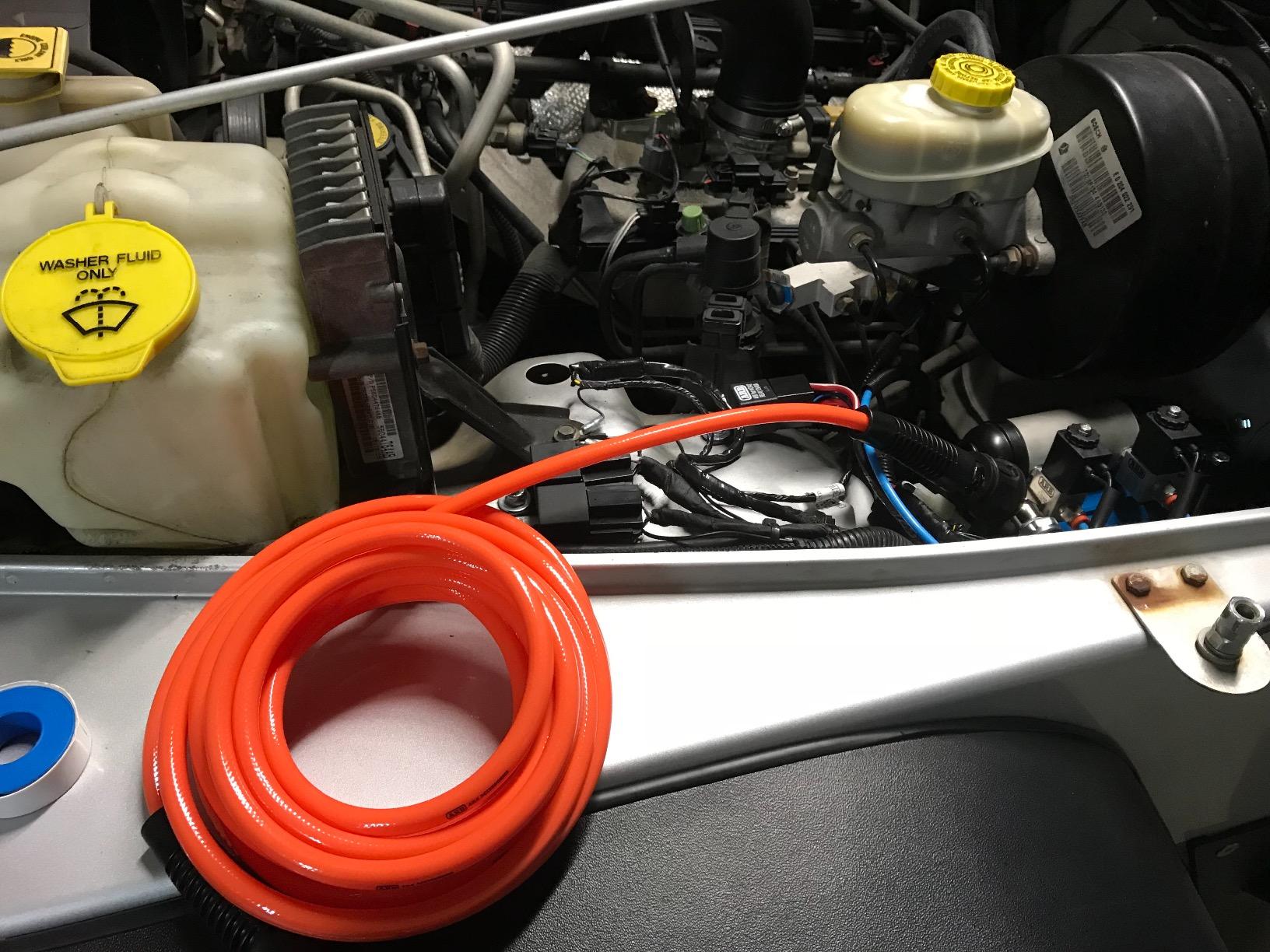 ARB 171302 Portable Tire Inflation Kit, Includes Air Hose 18 Foot Long and Accessories Kit, Quick Fitting For Universal On Board Systems And Air Compressors (171302) customer photo 1