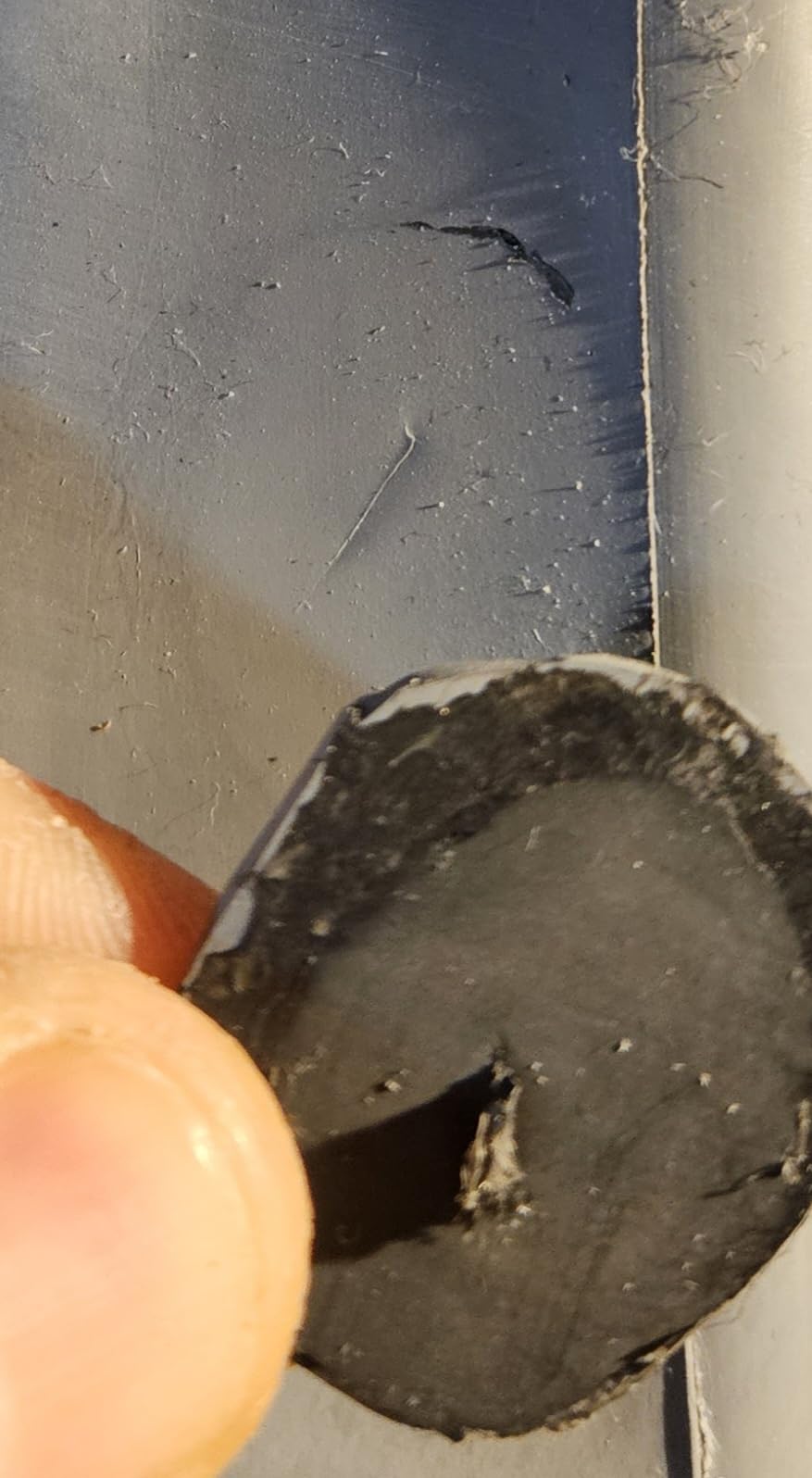 3M Super Weatherstrip and Gasket Adhesive, 08581, Black, 2 fl oz Tube, 1 Per Pack customer photo 2