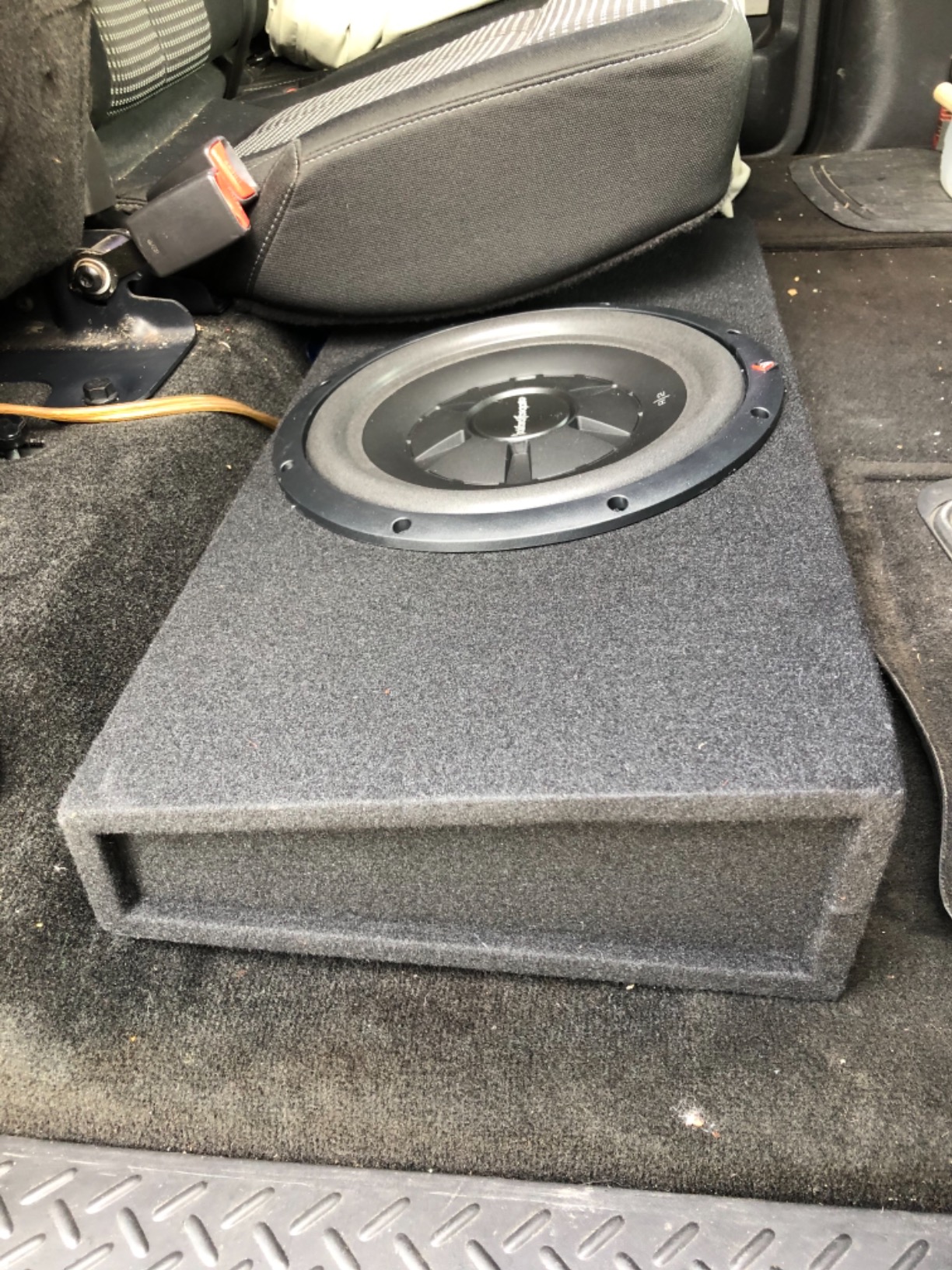 Rockford Fosgate Prime R2S-1X12 Loaded 12” Slim Subwoofer in Enclosure customer photo 2