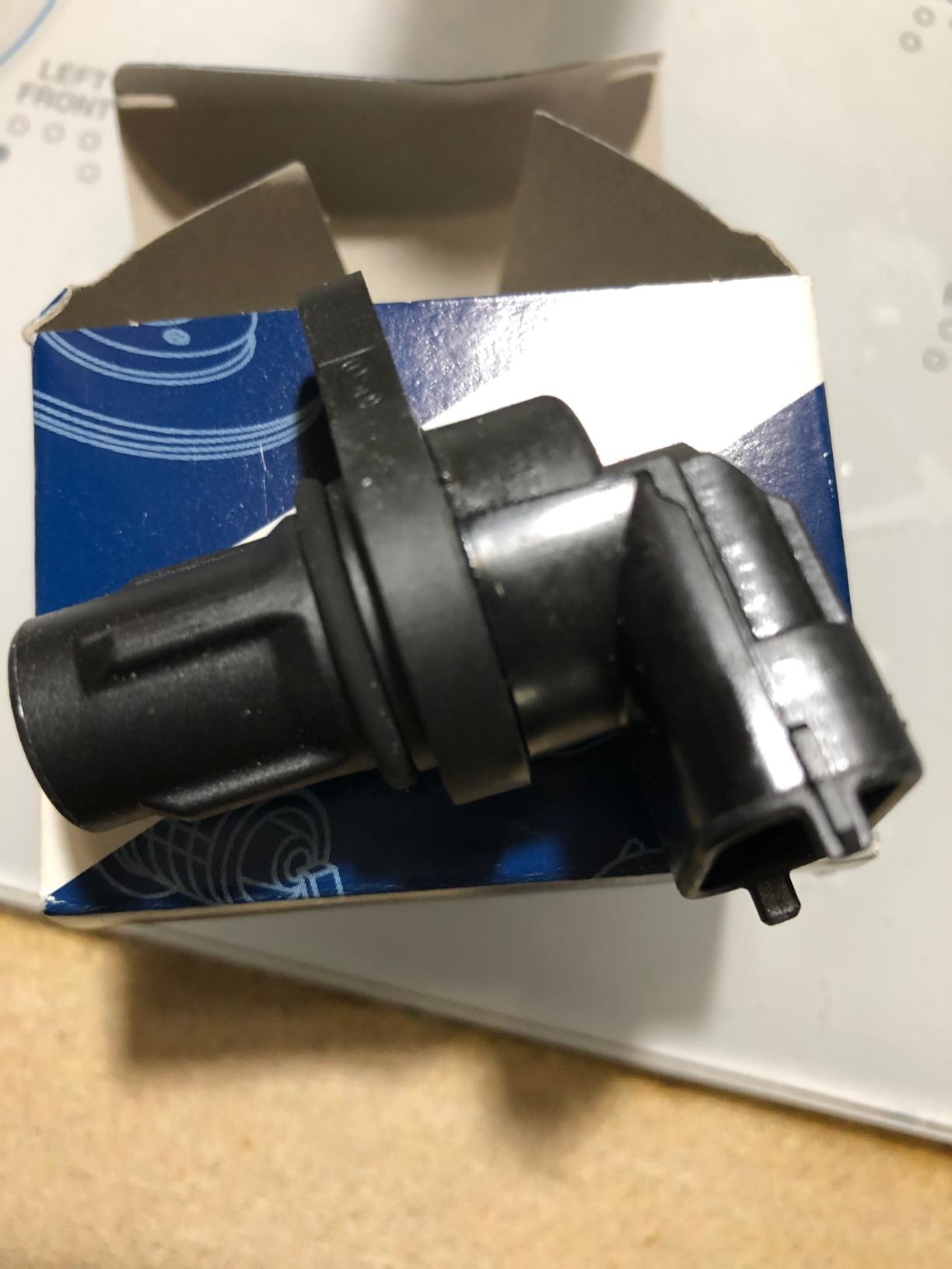 Bosch 0232103114 OE Camshaft Position Sensor for Mercedes-Benz customer photo 1