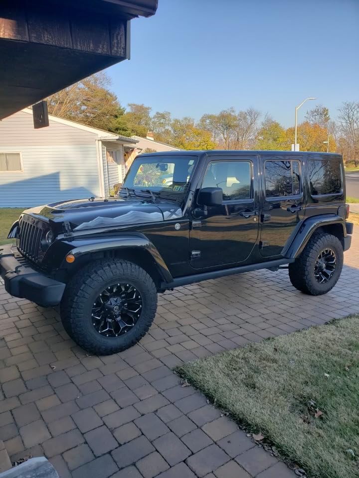 Meguiar's Gold Class High Gloss Premium Quik Detailer, High Lubricity Automotive Quick Detailer Spray that Preserves Wax and Leaves a Deep Dark Shine, 24 Oz Spray Bottle customer photo 1