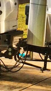 Fastway e2 2-Point Sway Control Round Bar Hitch, 94-00-1061, 10,000 Lbs Trailer Weight Rating, 1,000 Lbs Tongue Weight Rating, Weight Distribution Kit Includes Standard Hitch Shank, Ball is Included customer photo 1