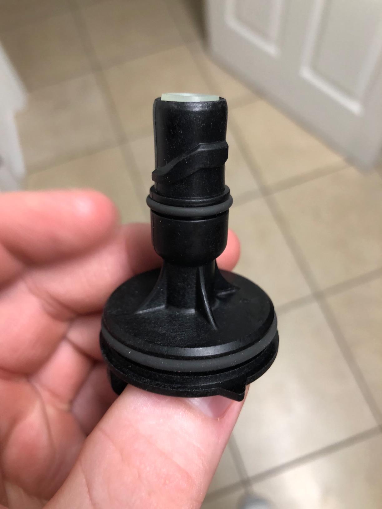 Standard Motor Products V470 PCV Valve customer photo 2