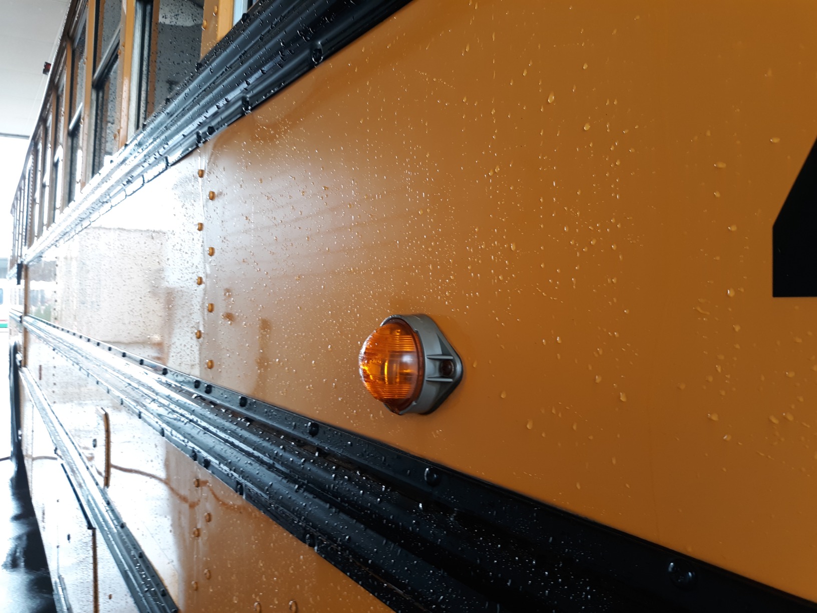 Zep Vehicle Wash and Wax - 5 Gallon (1 Bucket) 1041582 - Leaves A Waxed, Shiny, Like New Surface customer photo 1