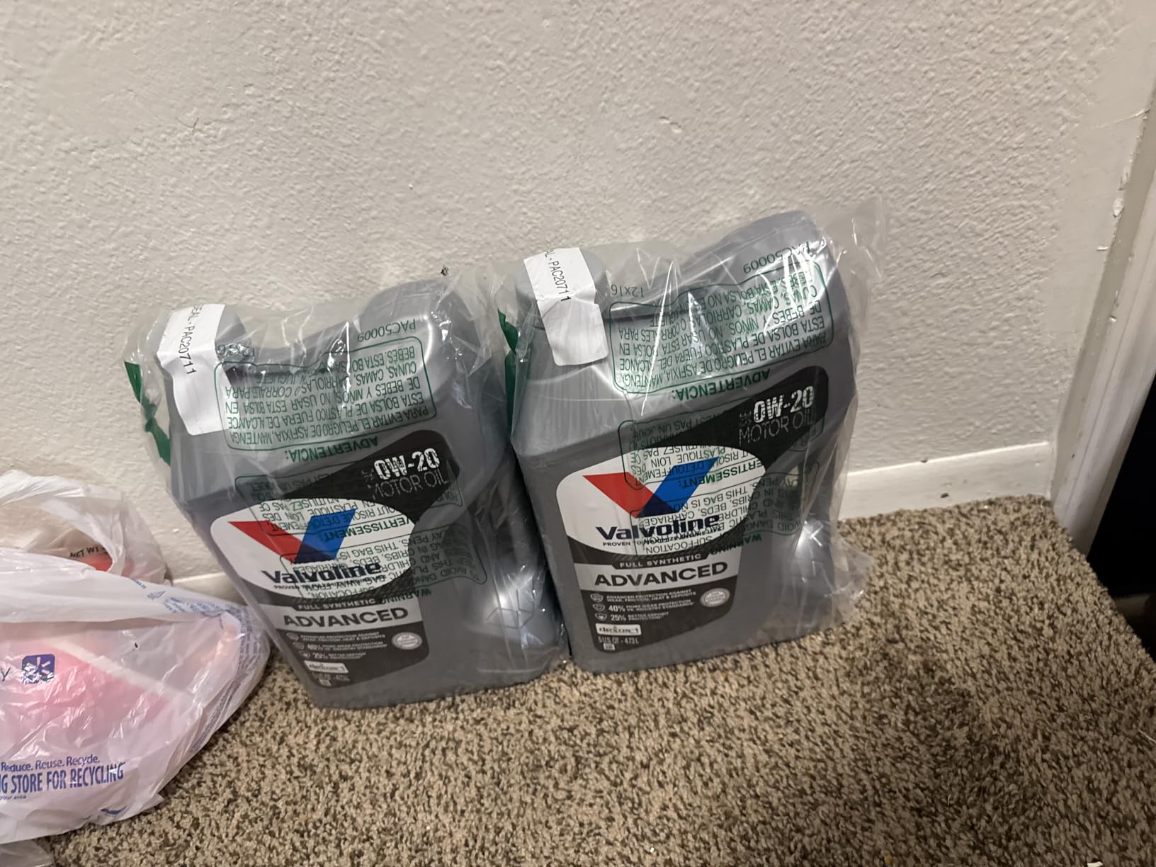 Valvoline Advanced Full Synthetic SAE 0W-20 Motor Oil 5 QT customer photo 1