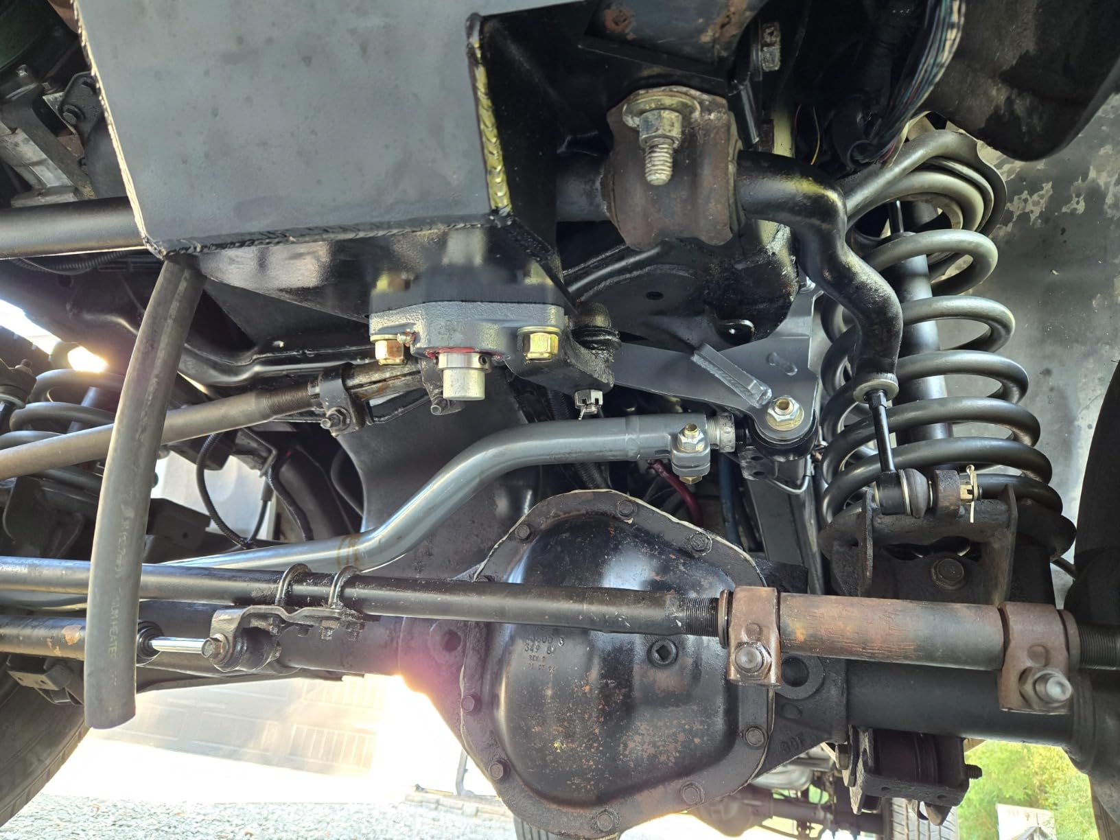 Synergy Manufacturing 8550-11 Adjustable Track Bar for Ram 94-13 2500/3500 4X4, 1500 Mega Cab 4X4 customer photo 1