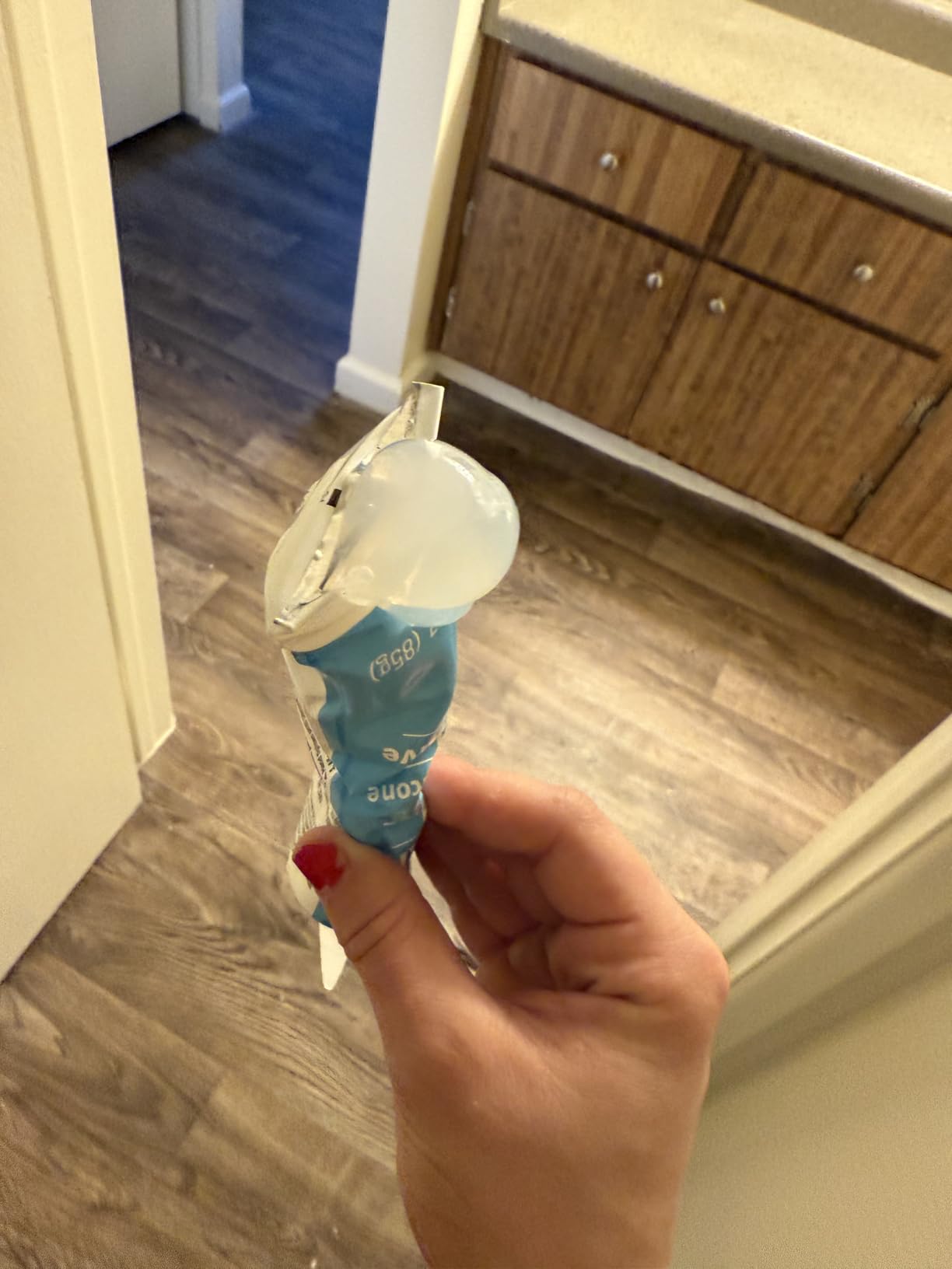 J-B Weld 31310 All-Purpose RTV Silicone Sealant and Adhesive - 3 oz. - Clear customer photo 1