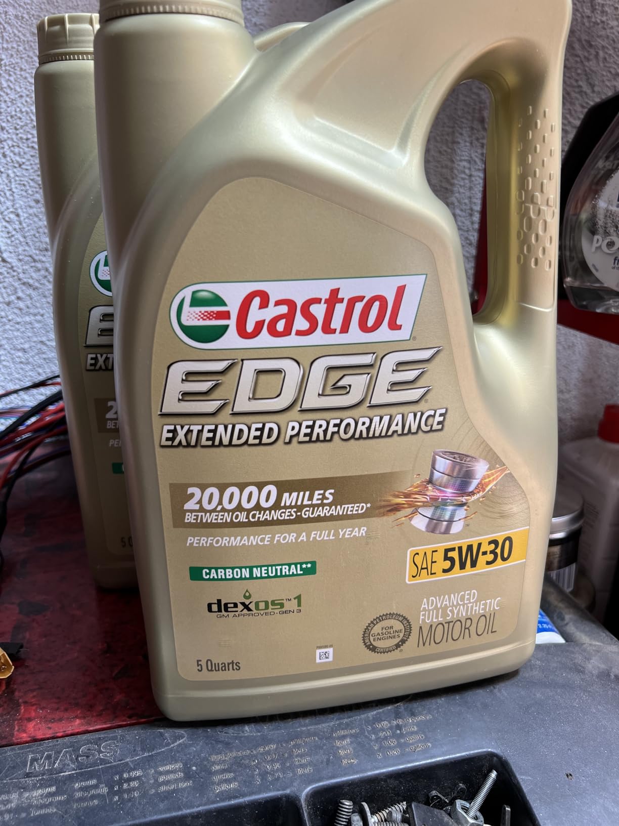 Castrol Edge Extended Performance 5W-30 Advanced Full Synthetic Motor Oil, 5 Quart customer photo 2