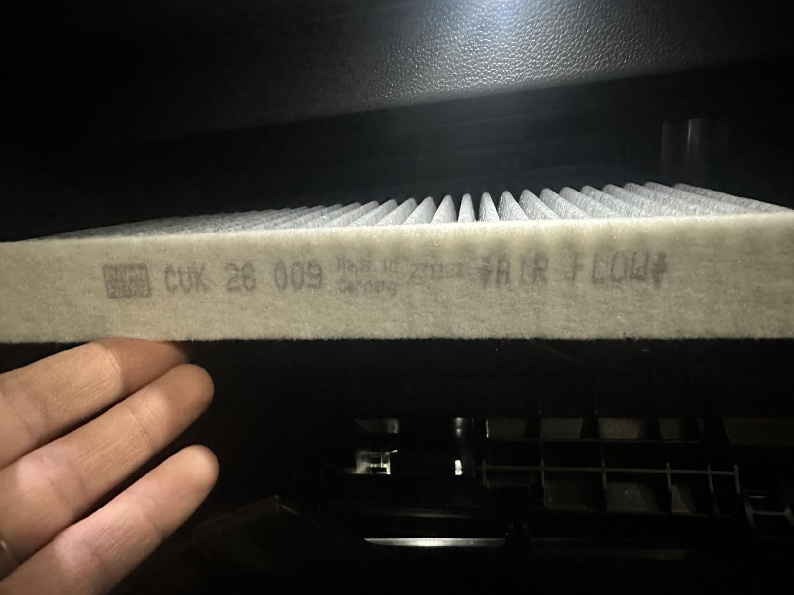 MANN-FILTER CUK 26 009 Cabin Air Filter with Activated Carbon customer photo 1