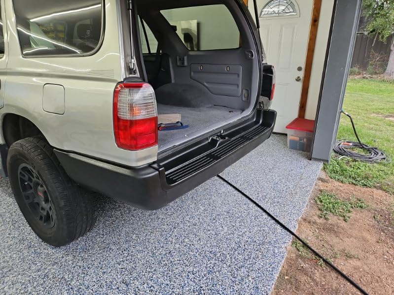 Rust-Oleum 272741 Automotive Professional Grade Truck Bed Coating Spray, 15 oz, Matte Black customer photo 2