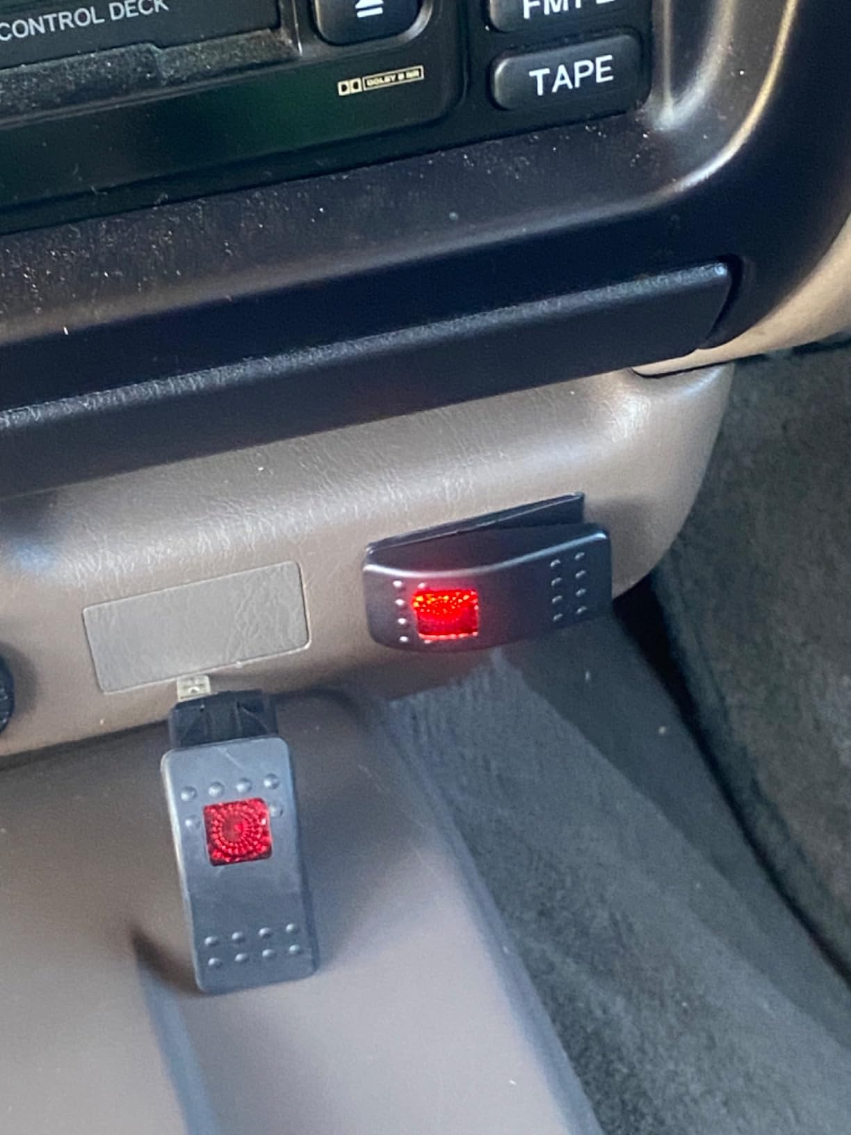 Amarine Made 12v 20 Amp Waterproof LED On/Off Boat Marine SPST 3P Rocker Switch with Light (Red) customer photo 2