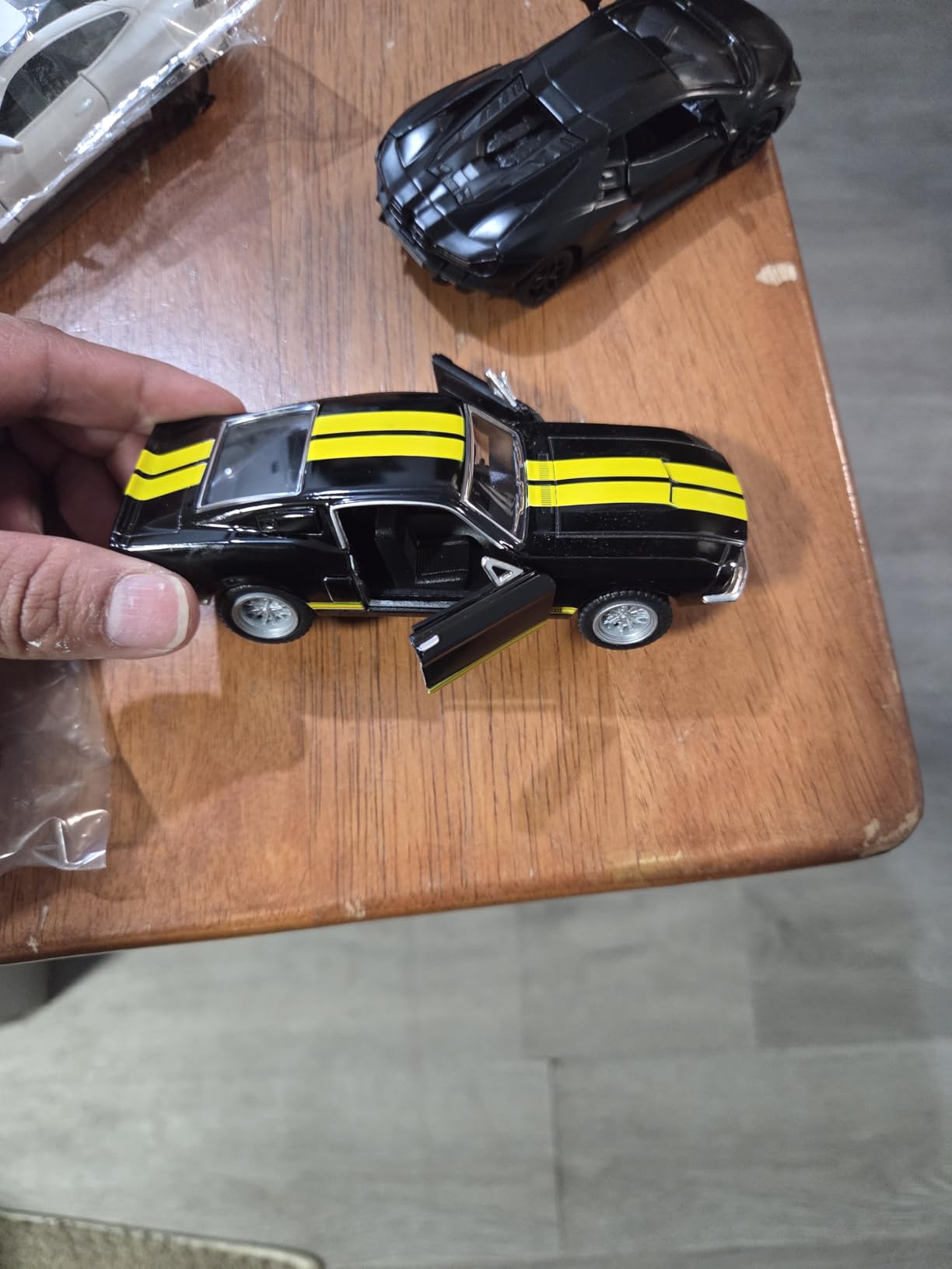 KiNSMART - 1967 Ford Shelby Mustang GT500 1:38 Scale 5