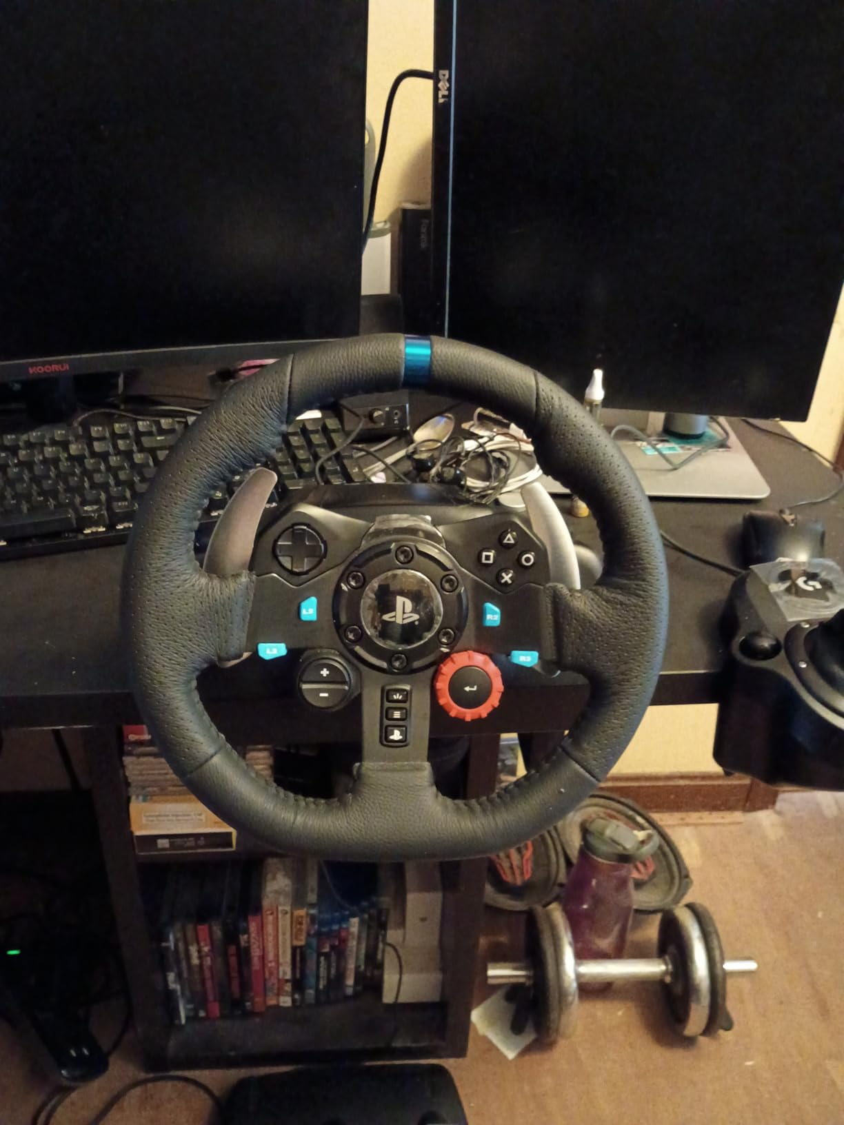 Logitech G29 Racing Wheel and Pedals for PS5/PS4/PC customer photo 1