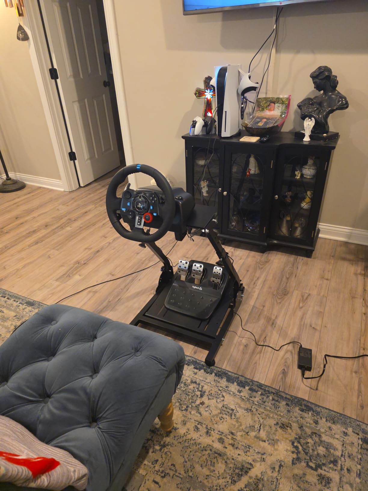 Logitech G29 Racing Wheel and Pedals for PS5/PS4/PC customer photo 2