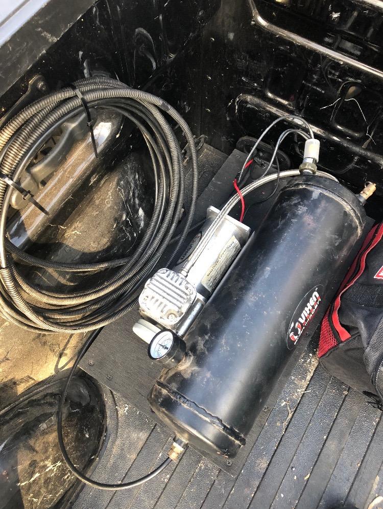 Vixen Horns Heavy Duty Onboard Air Compressor 200 PSI. Universal Replacement for Truck/Car Train Horn/Suspension/Ride/Bag kit/System. Fits All 12v Vehicles like Semi/Pickup VXC8301 customer photo 2
