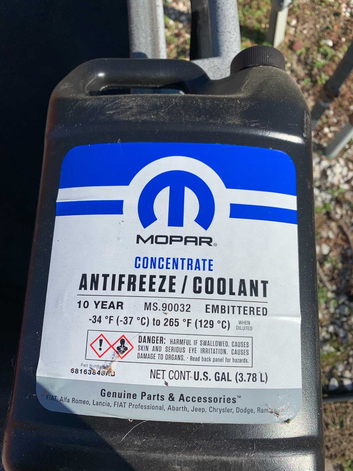 Mopar 10 Year/150,000 Mile Antifreeze-Coolant Concentrate - 68163848AB customer photo 1