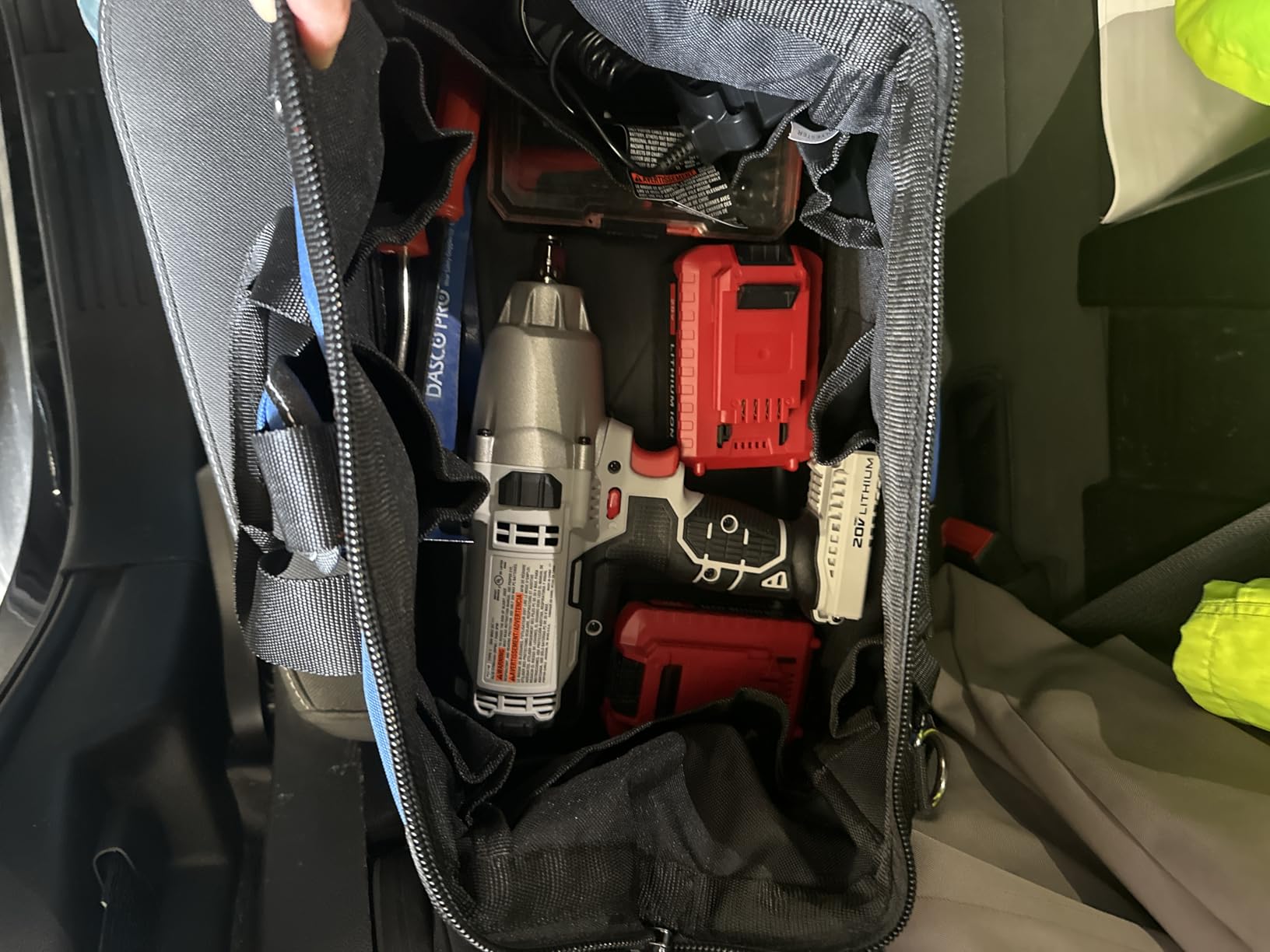 WORKPRO 16-inch Wide Mouth Tool Bag with Water Proof Molded Base customer photo 1