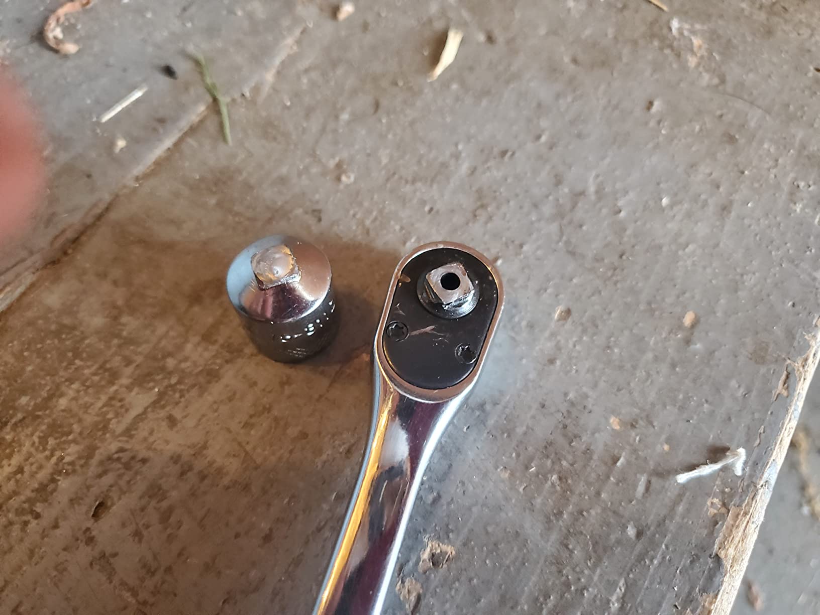 DEWALT 200-Piece Socket Set, Metric/SAE Mechanic Tool Set with Storage Case (DWMT75000) customer photo 2