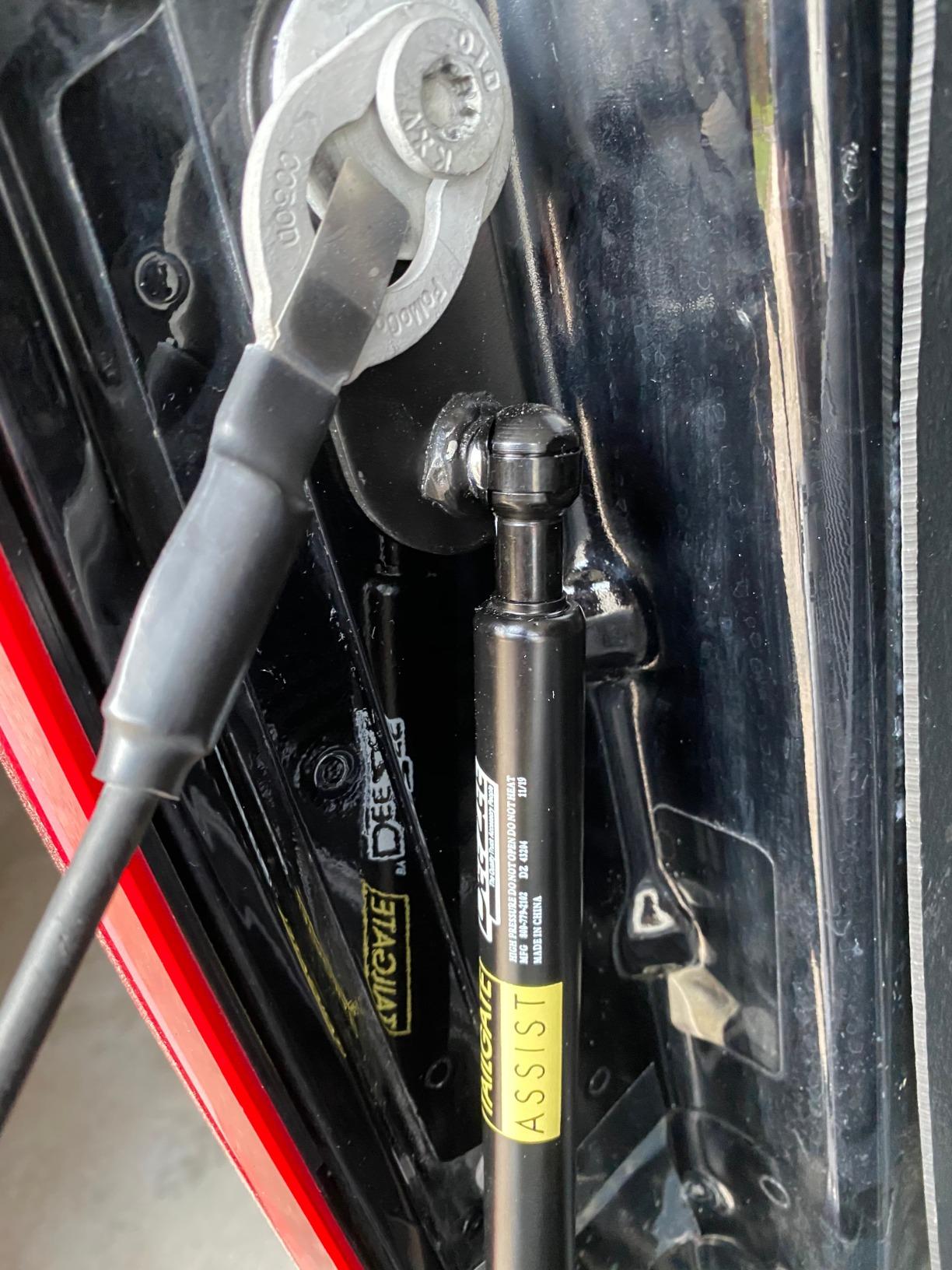 Dee Zee DZ43204 Tailgate Assist fits 2015-Current Ford F150 customer photo 2