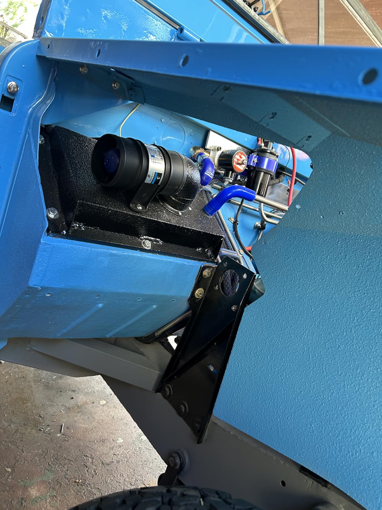 Raptor Tintable Urethane Spray-On Truck Bed Liner Kit, Protective Paint With Spray Gun, 4 Quart Kit customer photo 1