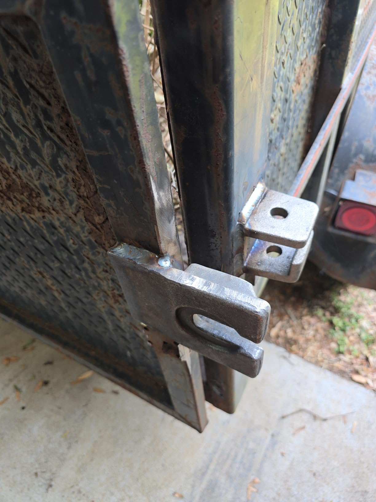 Buyers Products TGL3410ST Steel Tailgate Latch Assembly (Tailgate Latch Assy,Steel) customer photo 1