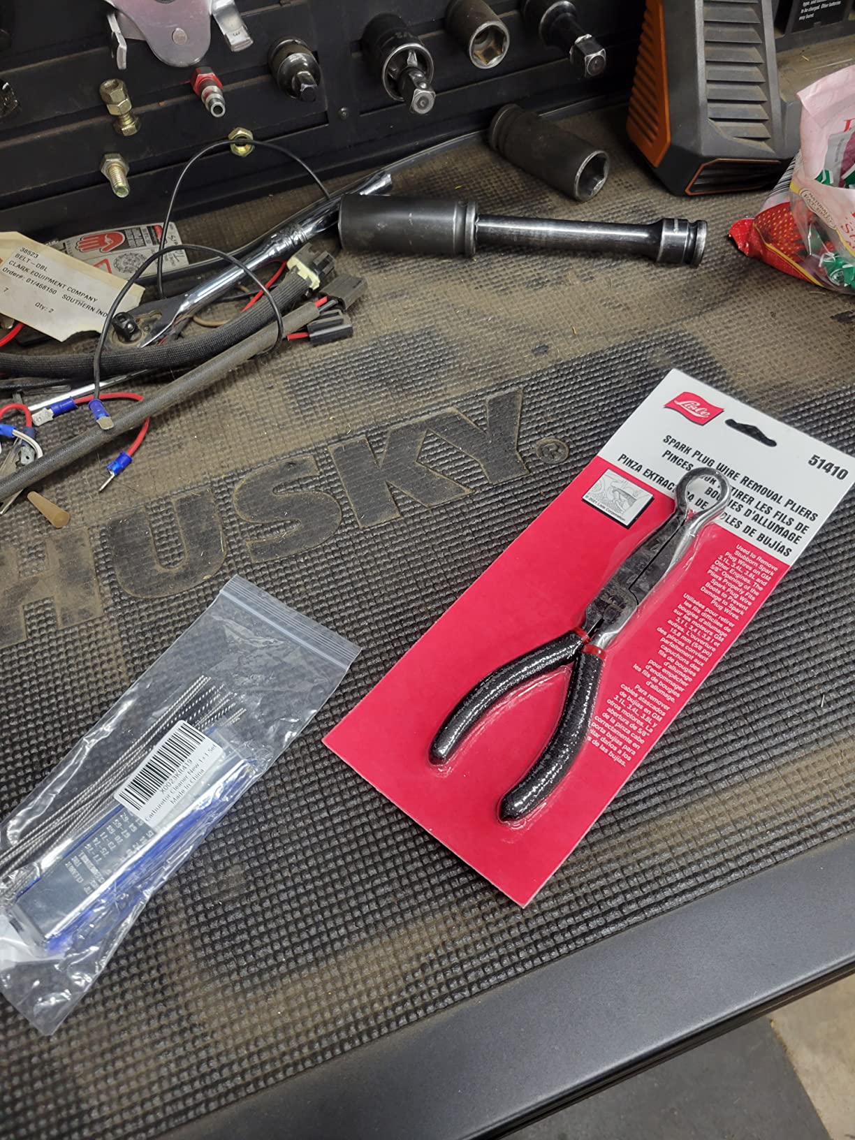 Lisle 51410 Spark Plug Wire Removal Pliers customer photo 1