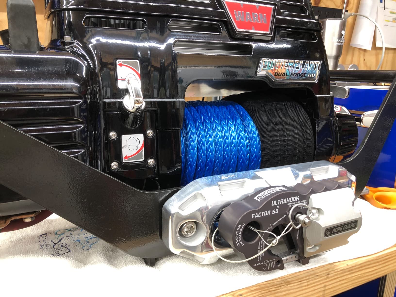 Factor 55 00250-01 Ultrahook Winch Hook Closed System Shackle Mount - Red customer photo 2