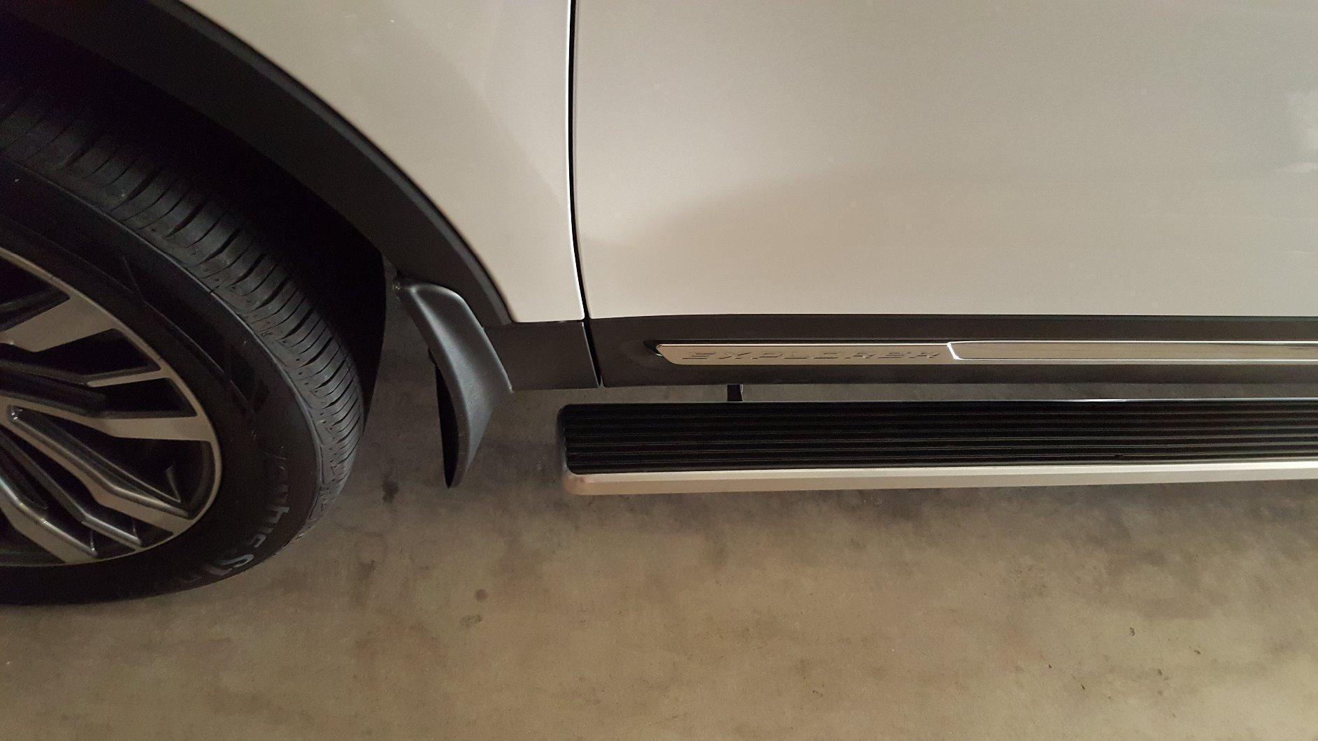 APS Running Boards (Nerf Bars Side Steps Step Bars) Compatible with Ford Explorer 2011-2019 Sport Utility 4-Door (Stainless Steel Black Powder Coated 6 inches) customer photo 1