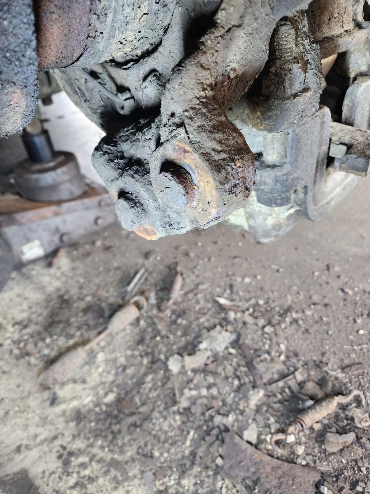 Tiger Tool Brake Anchor Pin Press for Commercial Heavy Duty Semi Trucks, Works on Class 6 8 Transportation Equipment, 16002 customer photo 1