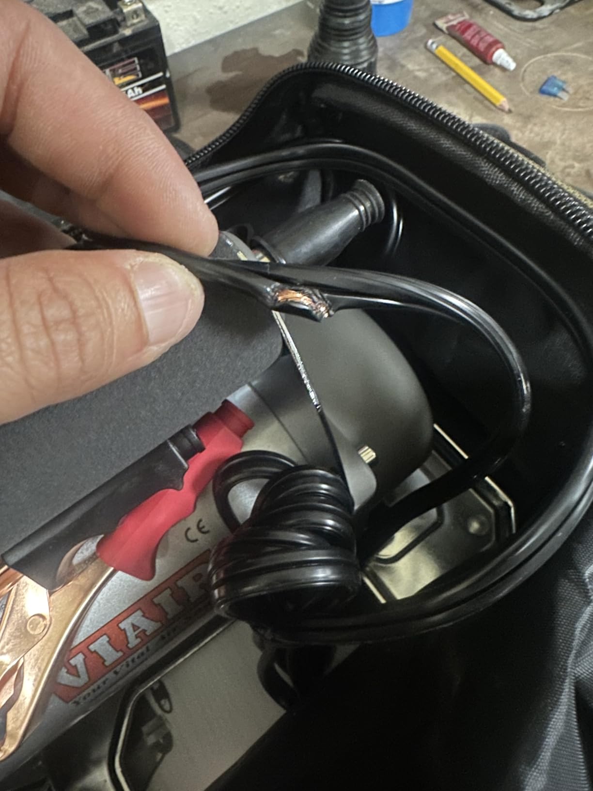 VIAIR 400P - 40050 Tire Inflator Portable Offroad Air Compressor for Truck & SUV, 24V On/Off Road Tire Pump Air Compressor Portable Heavy Duty 150 PSI customer photo 1