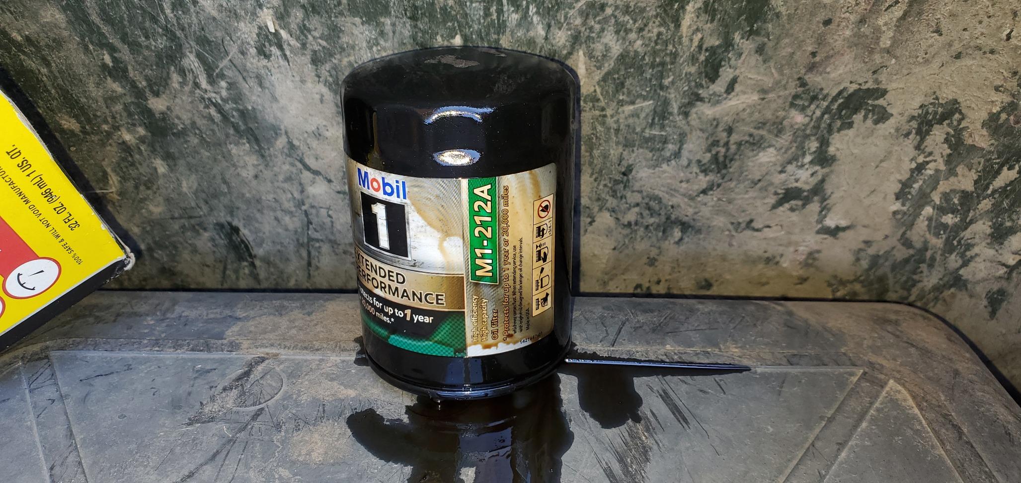 Mobil 1 M1-212A Extended Performance Oil Filter, 1 Pack customer photo 2