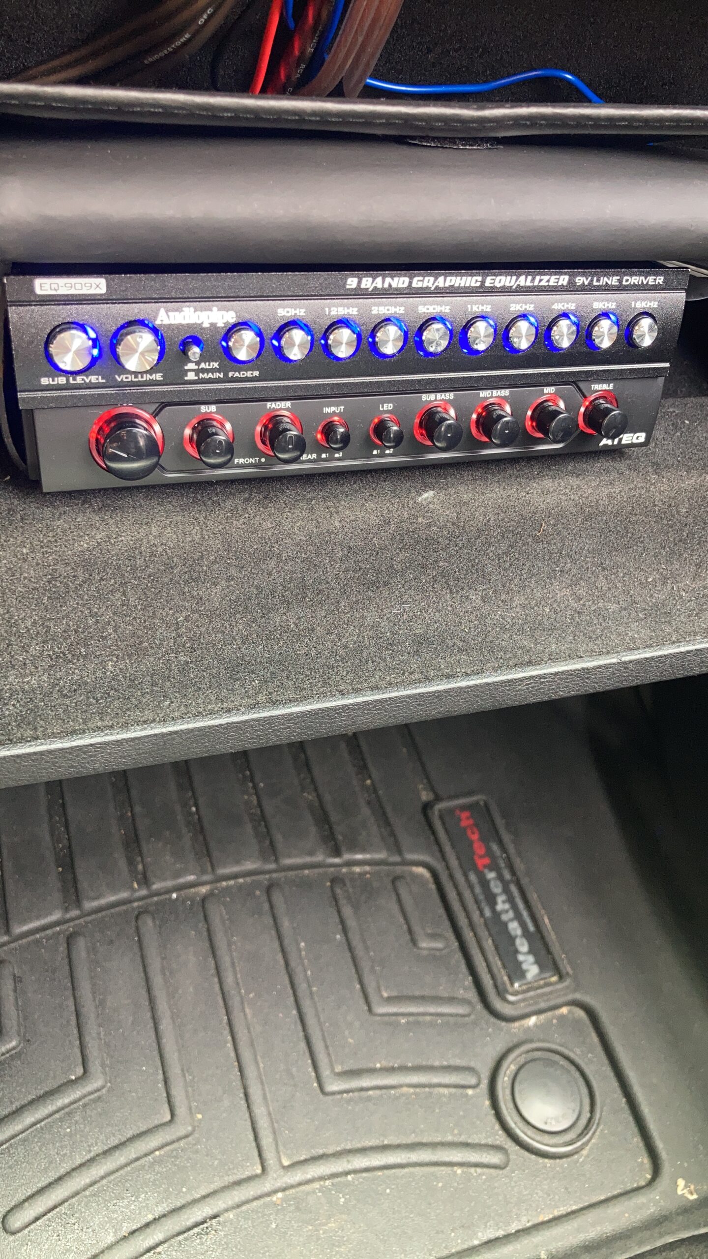 Audiopipe 9 Band Graphic Equalizer with 9 V LINE Driver (EQ-909X) customer photo 2